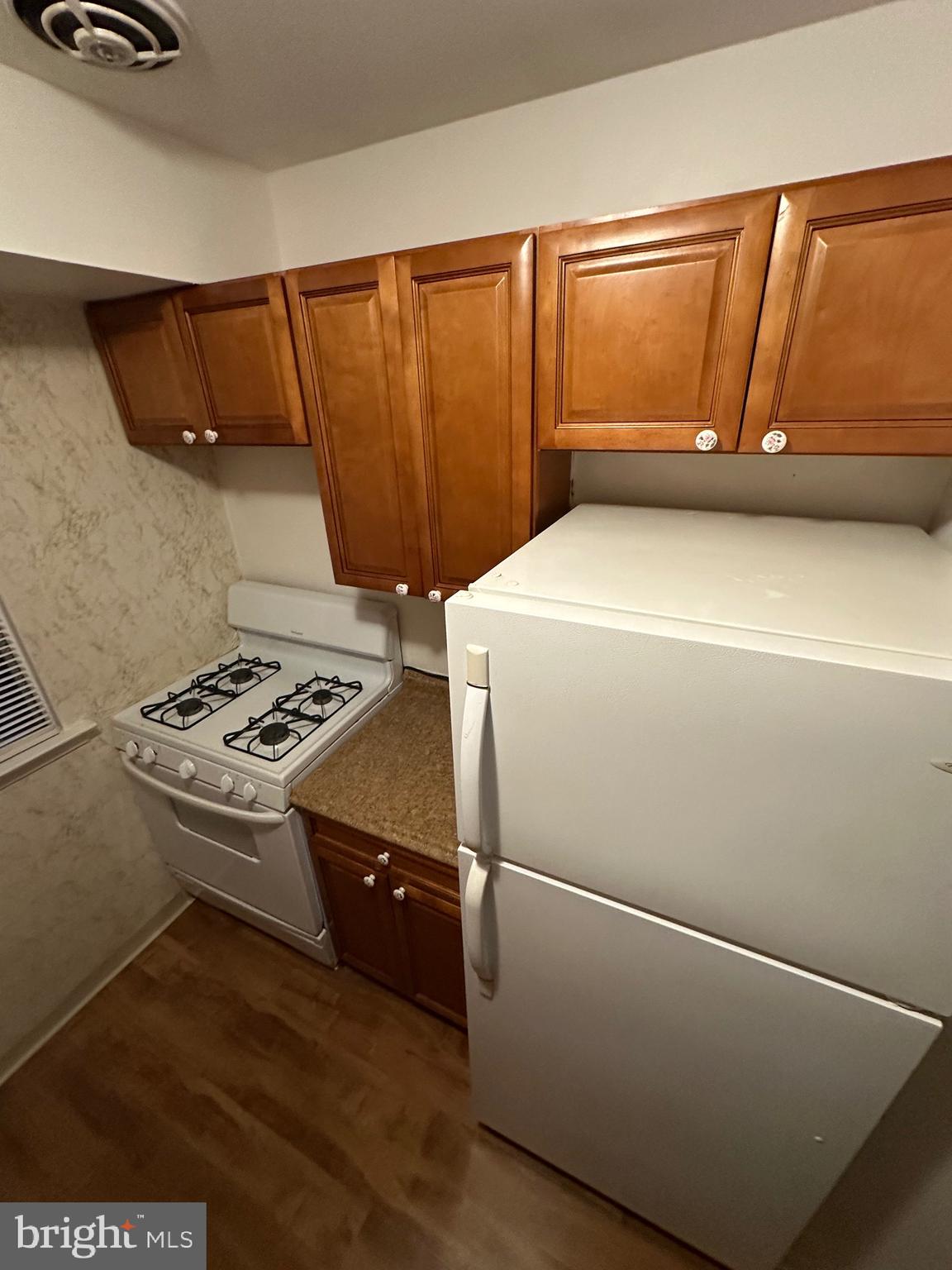 BUSTLETON - Residential