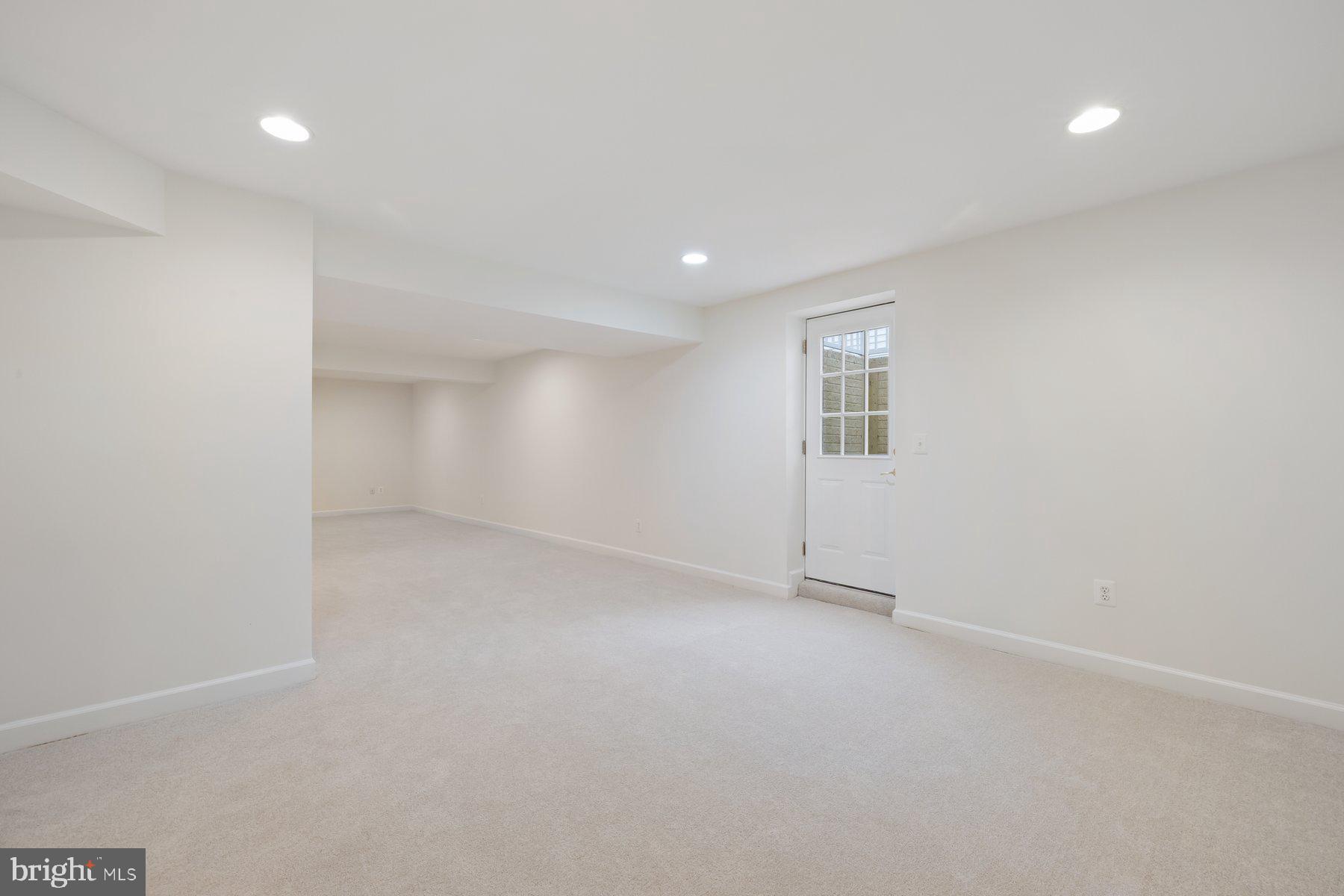 BRINKLEY MANOR - Residential