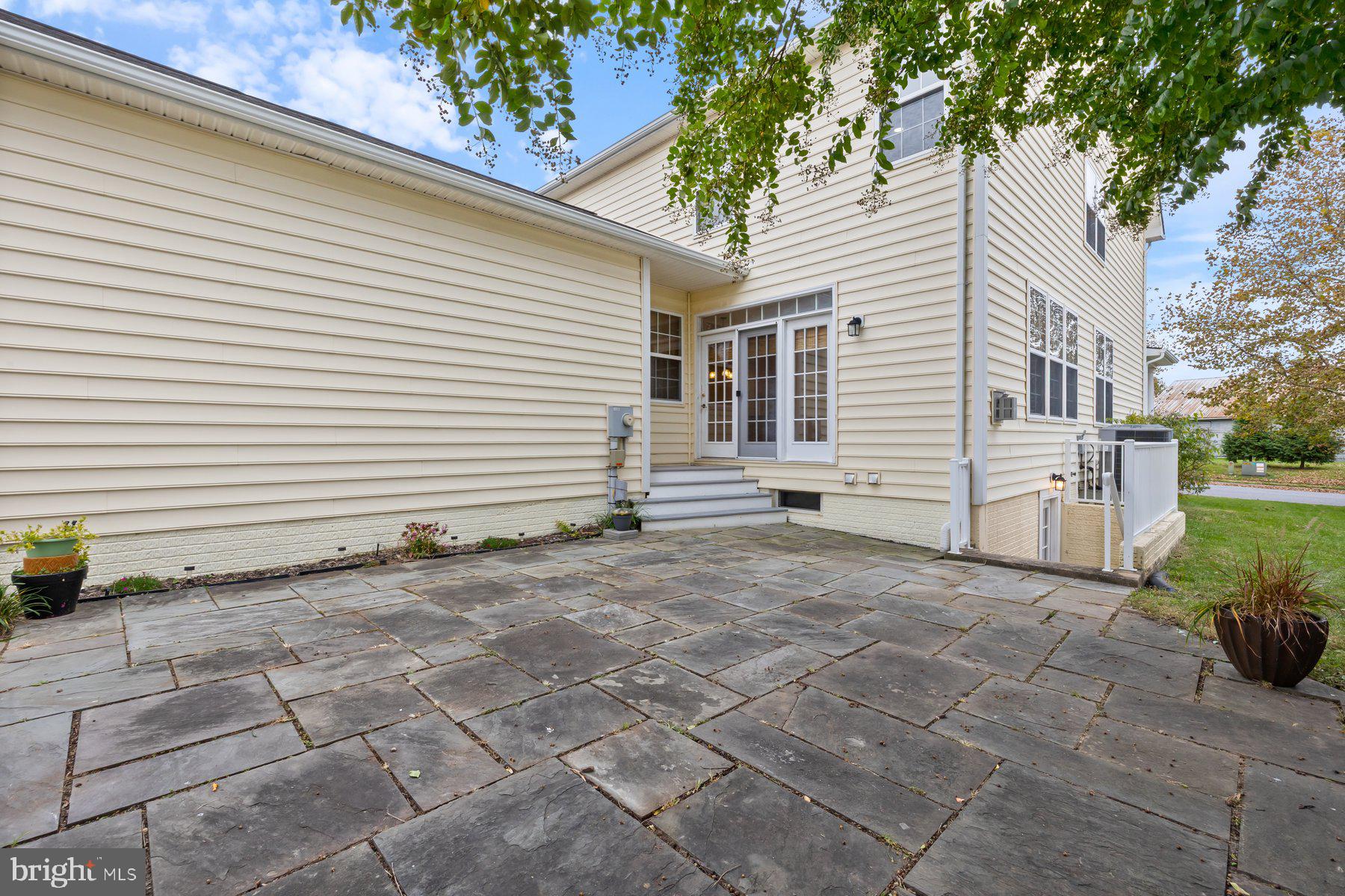 BRINKLEY MANOR - Residential