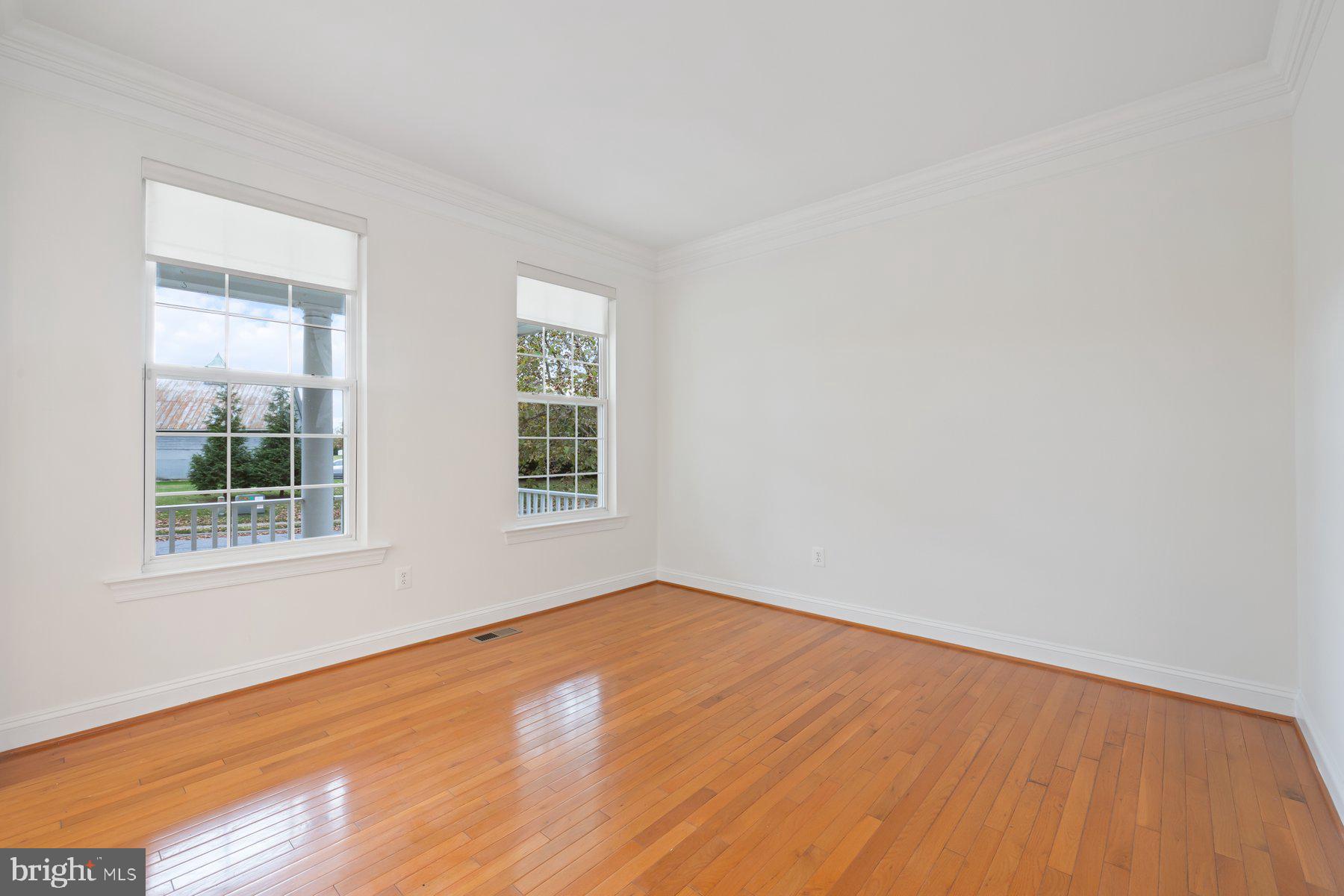 BRINKLEY MANOR - Residential