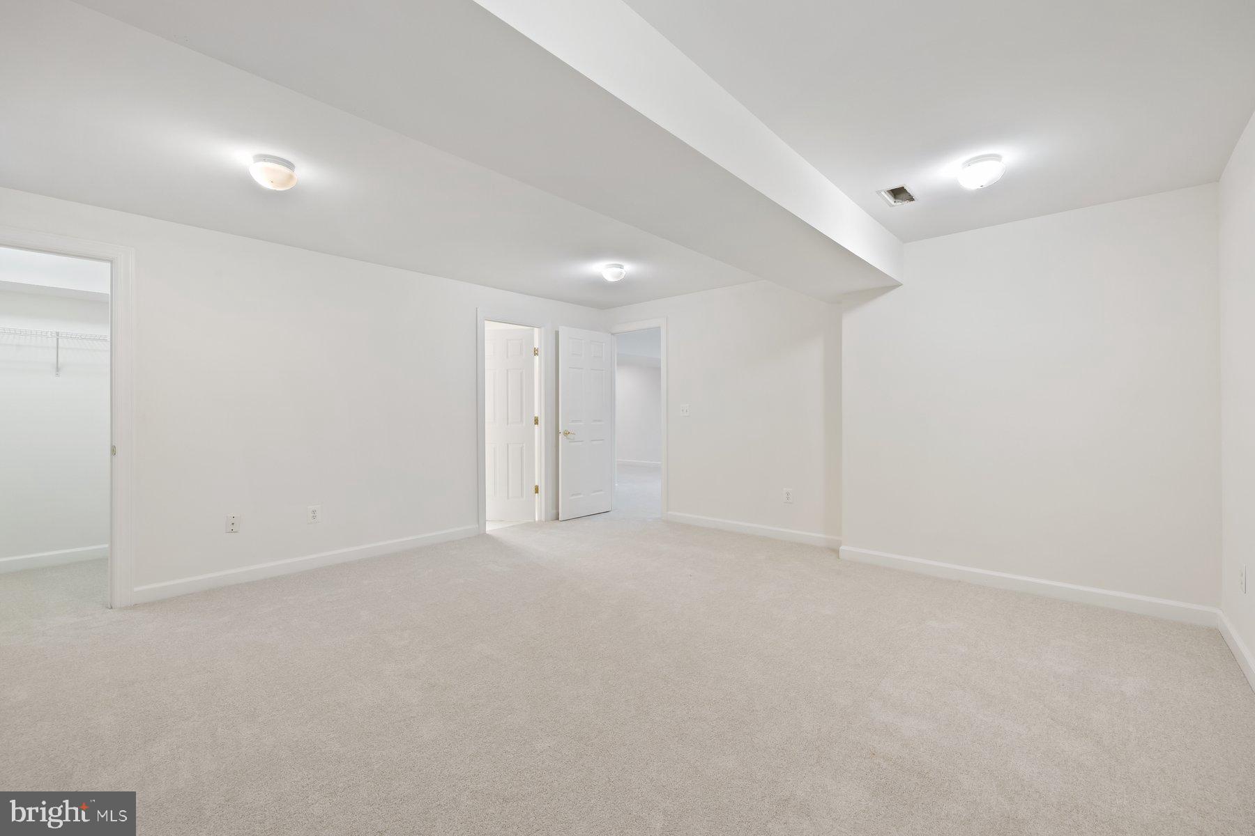 BRINKLEY MANOR - Residential