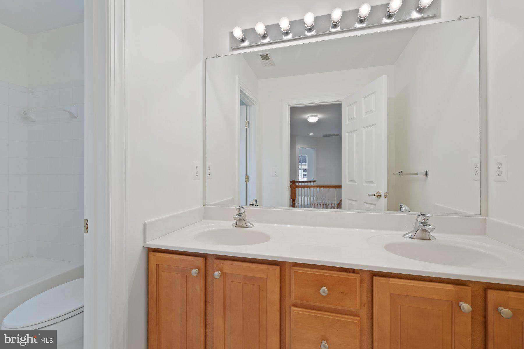 BRINKLEY MANOR - Residential