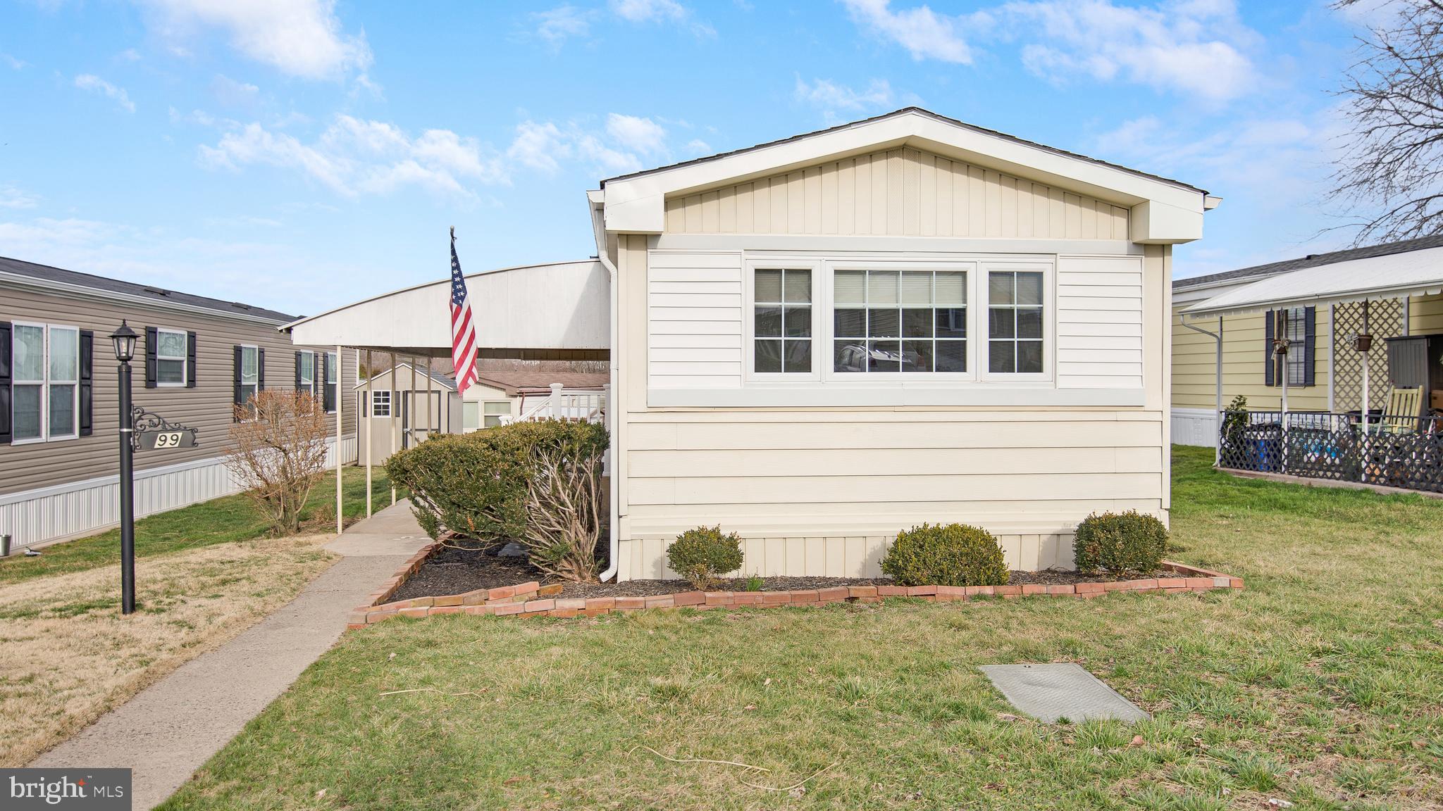 NESHAMINY FALLS - Residential