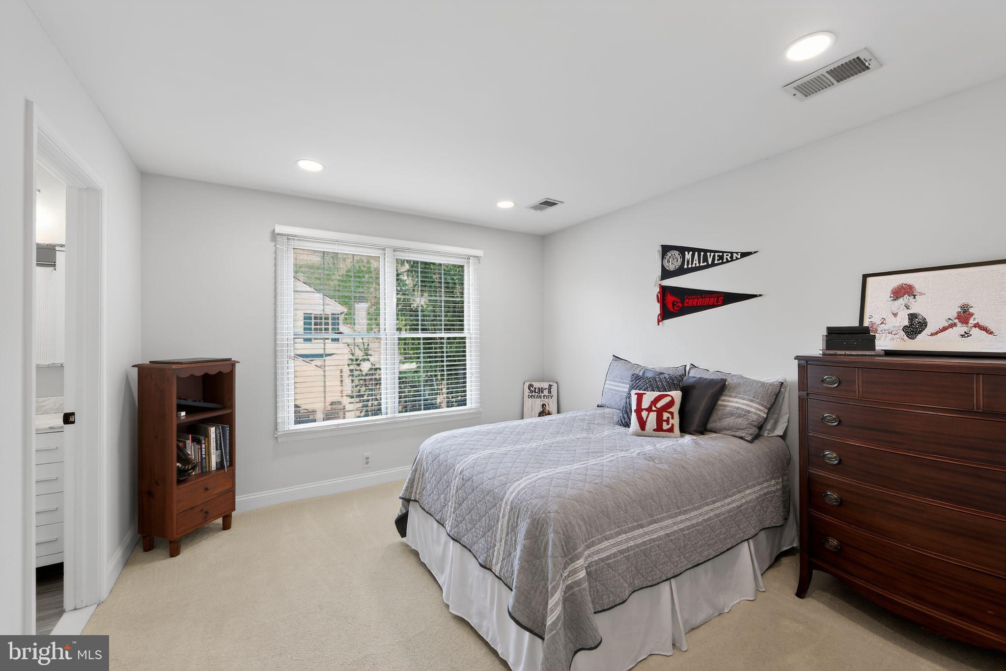 OAKWOOD - Residential