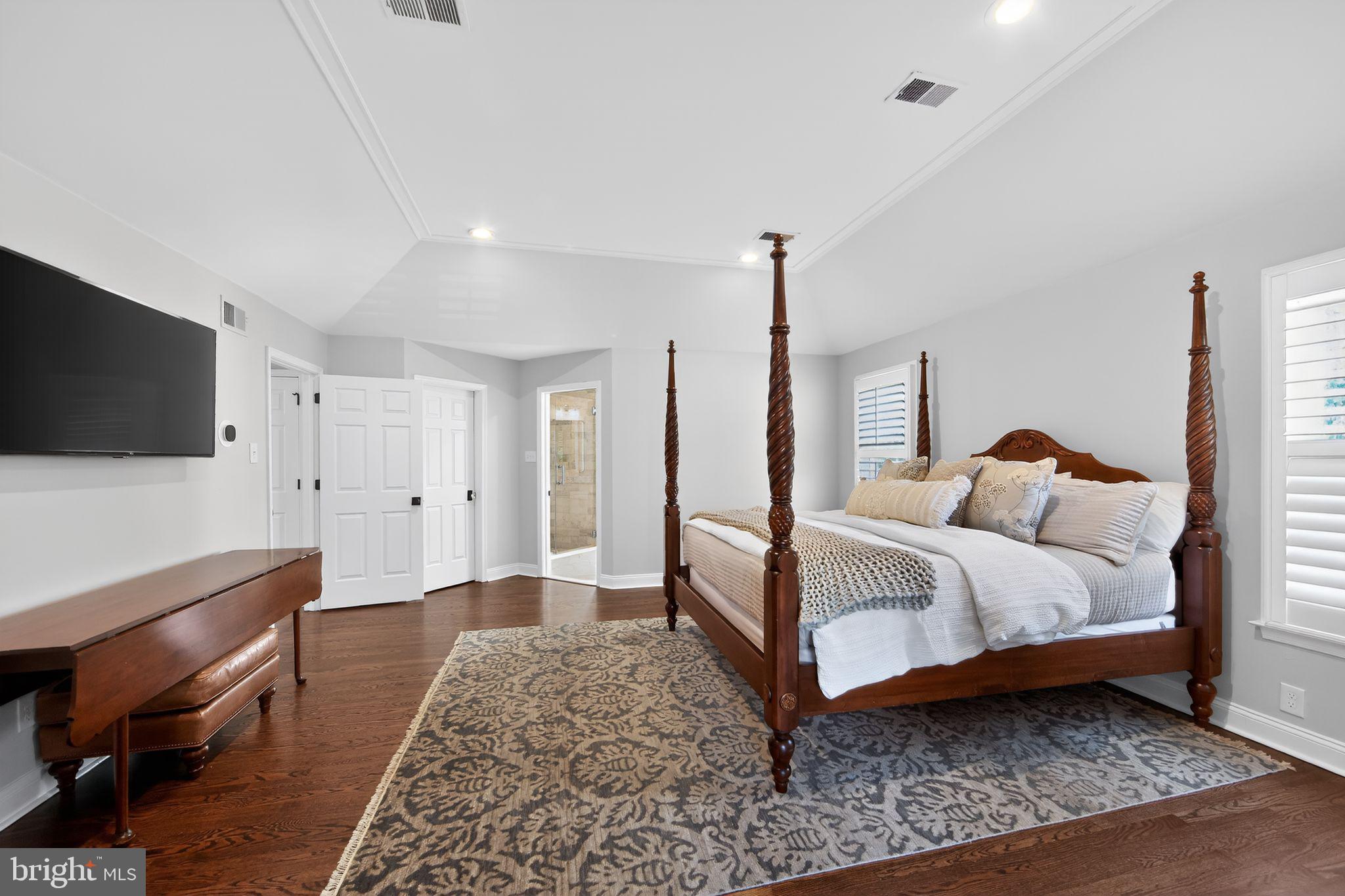 OAKWOOD - Residential