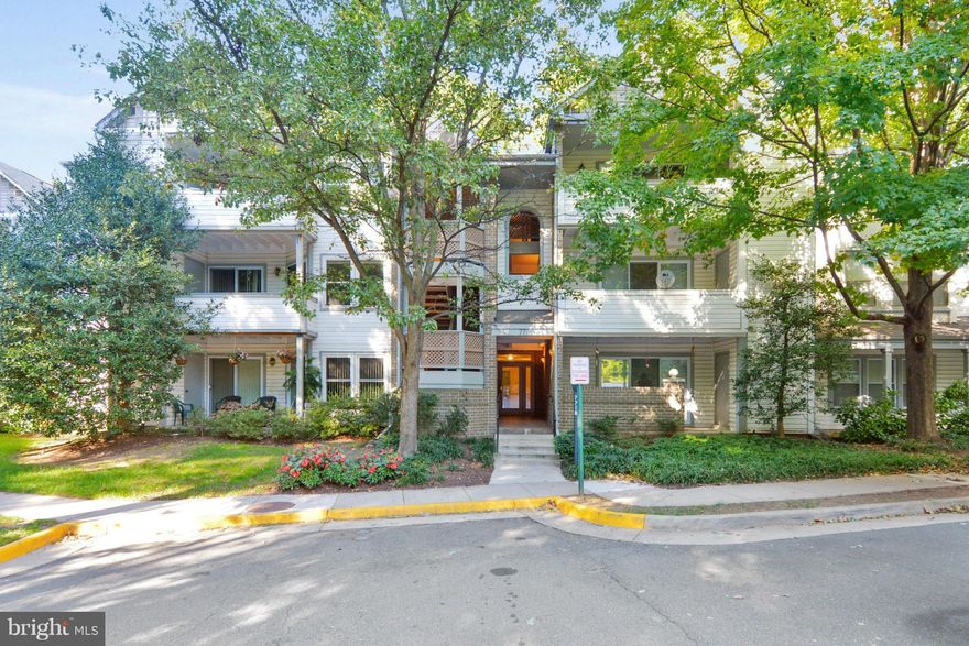 Light and bright unit in immaculate condition. Southern exposure. Freshly painted, new carpeting throughout. Open kitchen with breakfast bar.  Living room with fireplace. Spacious master bedroom suite with fitted, walk-in closet. All windows and doors recently replaced. Move-in ready!  Great community located in a quiet spot inside the beltway with shopping and restaurants nearby.