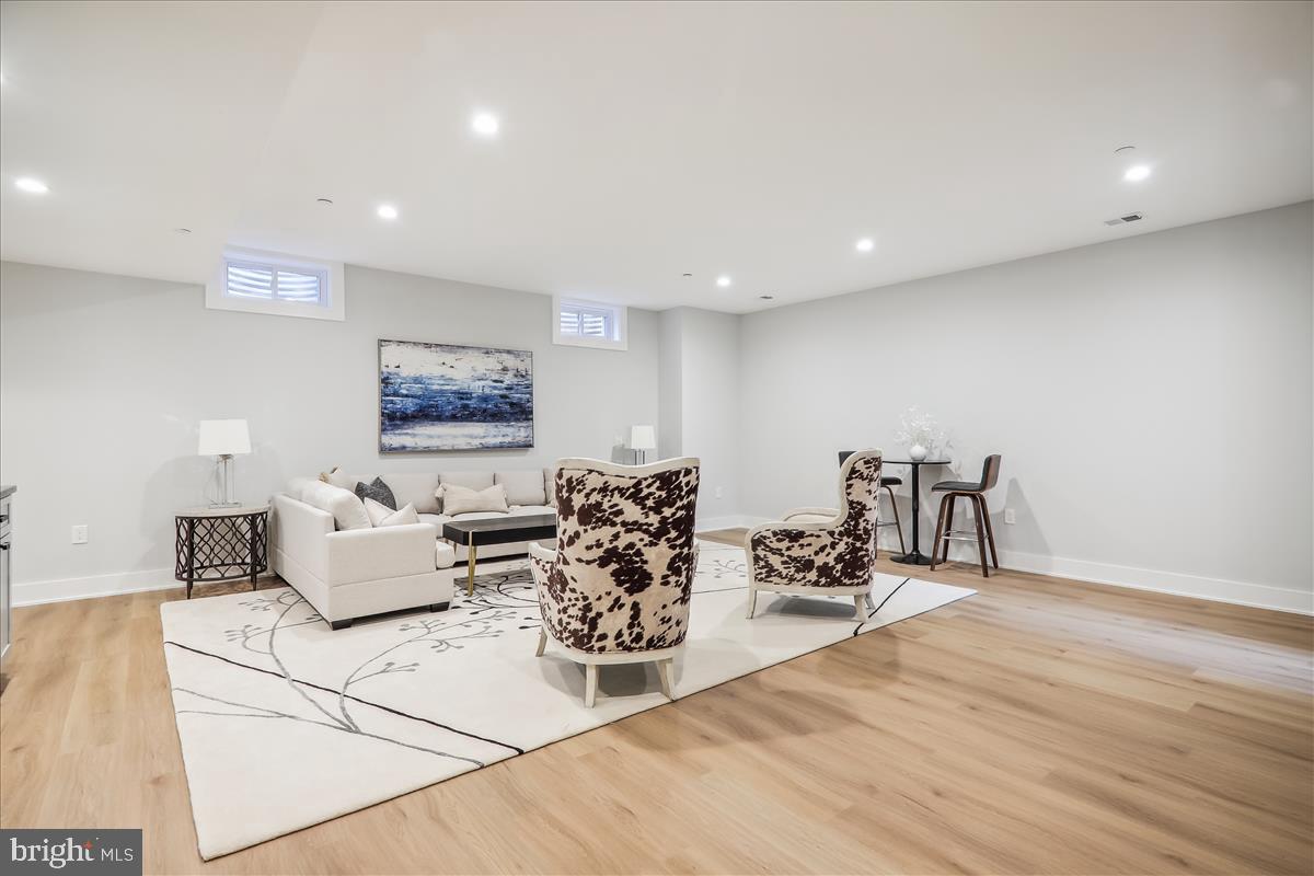 MARYMOUNT - Residential