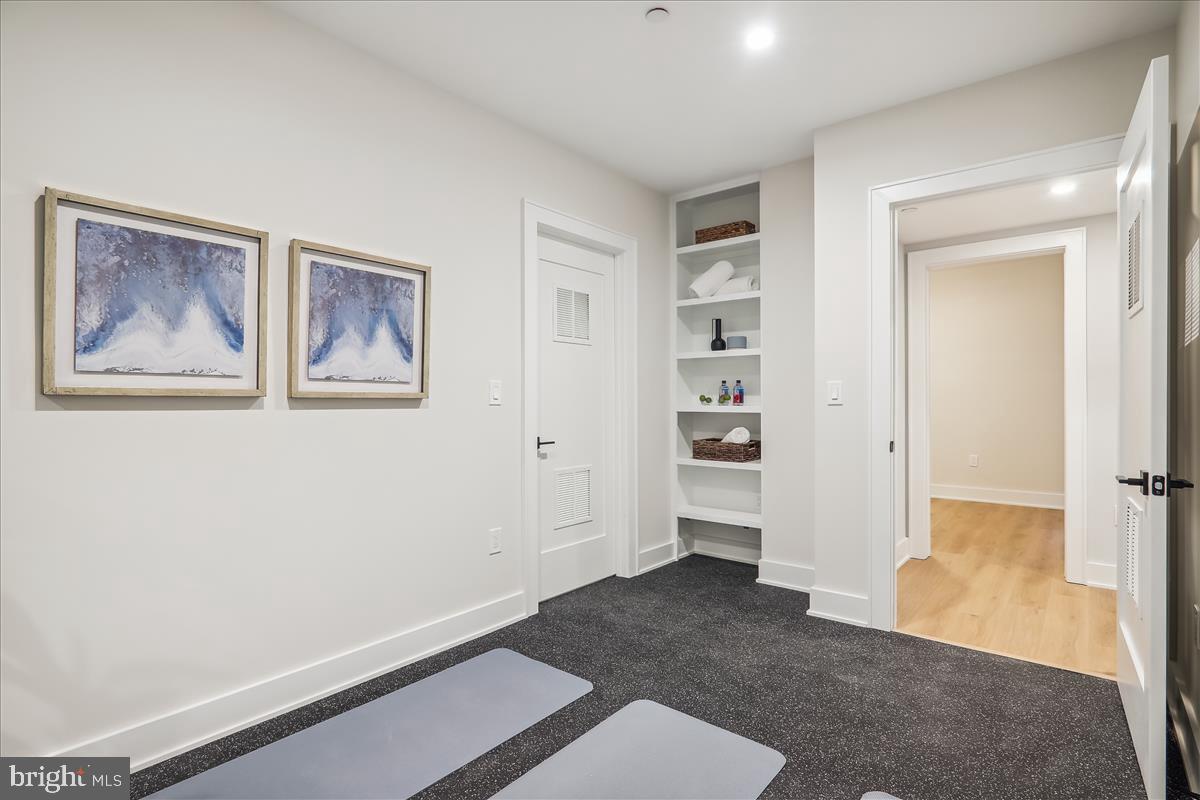 MARYMOUNT - Residential