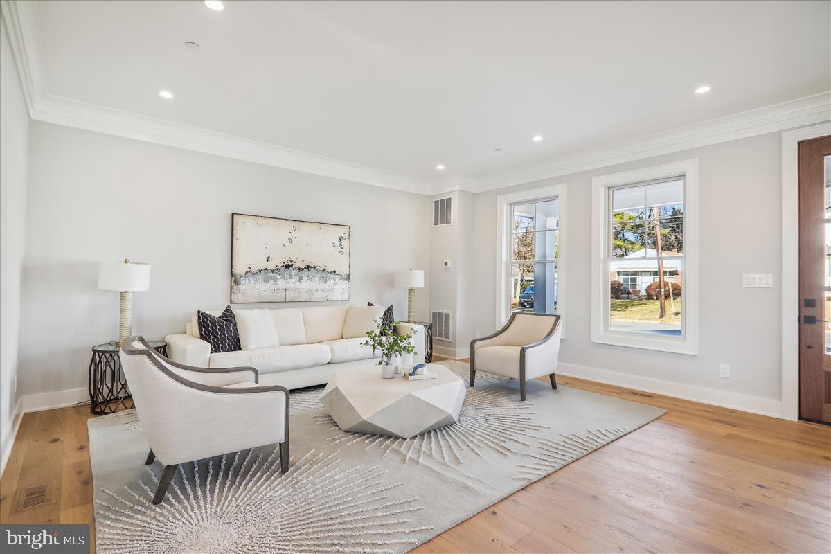 MARYMOUNT - Residential