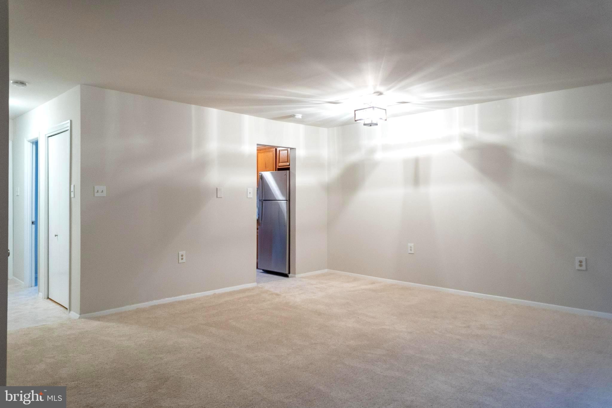 ROCK SPRING - Residential Lease