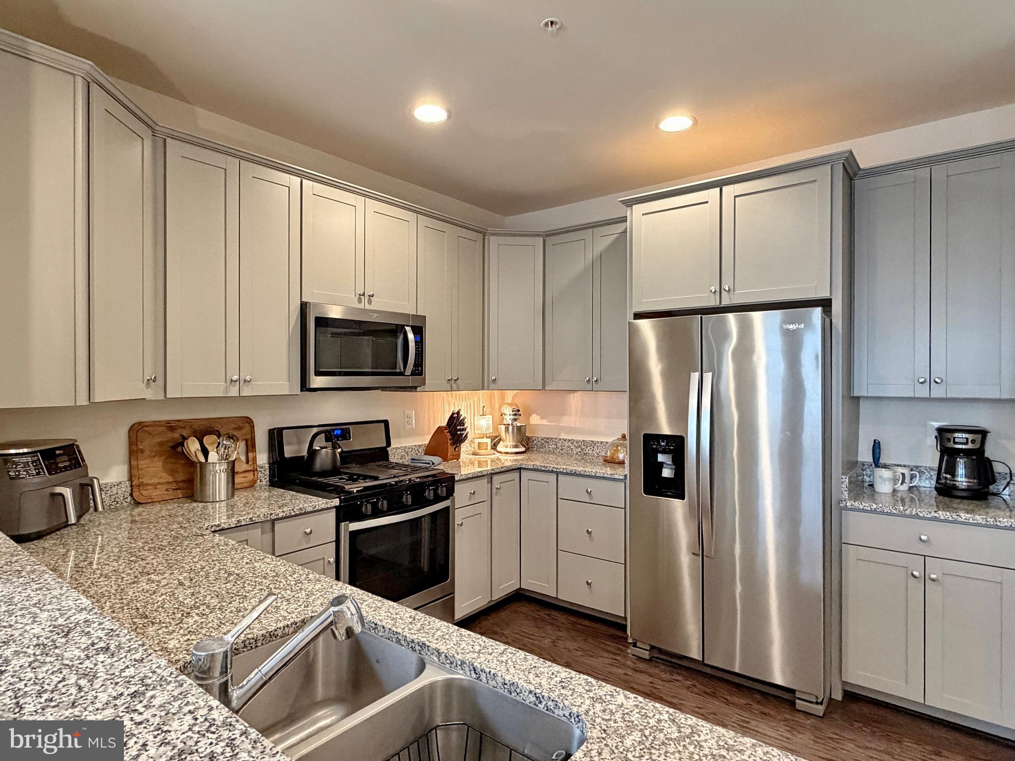 THE VILLAGES OF STEEPLECHASE - Residential