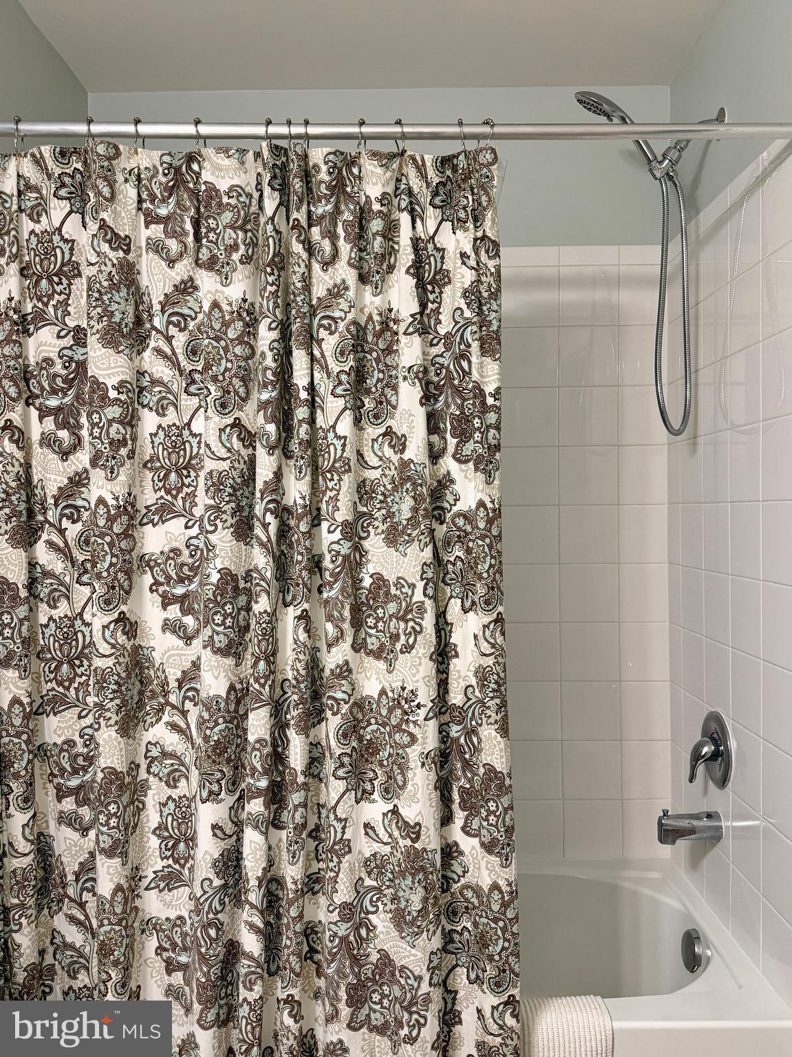 THE VILLAGES OF STEEPLECHASE - Residential