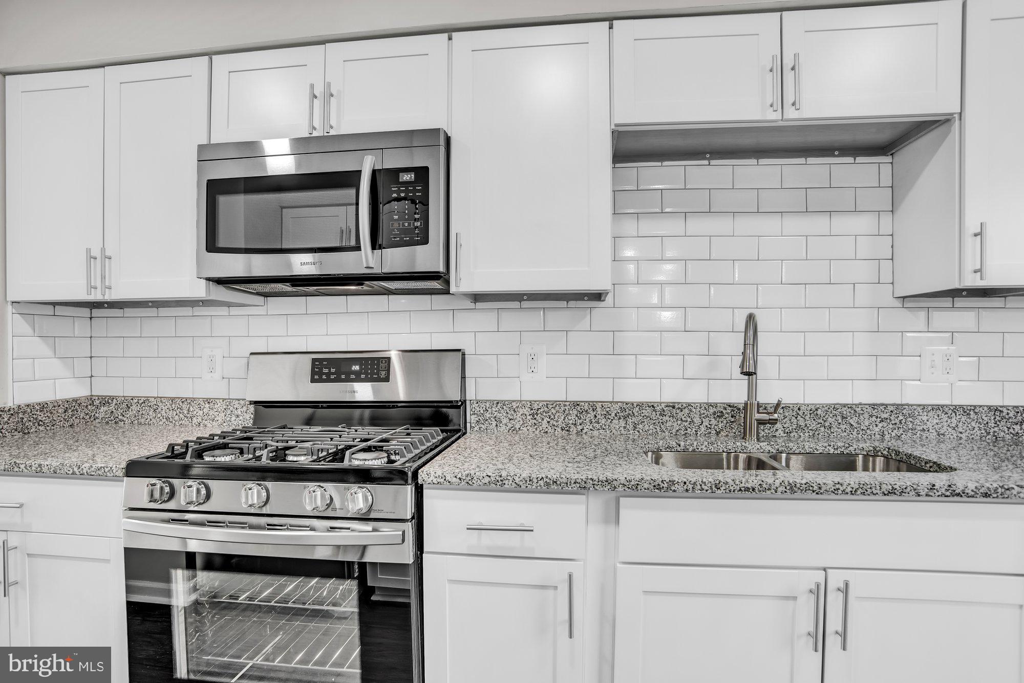 HILL OAKS - Residential