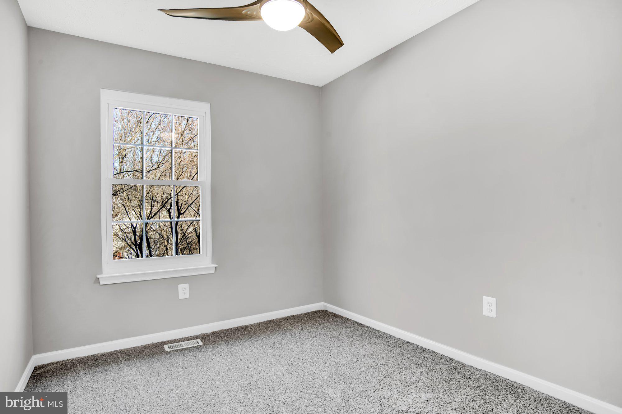 HILL OAKS - Residential