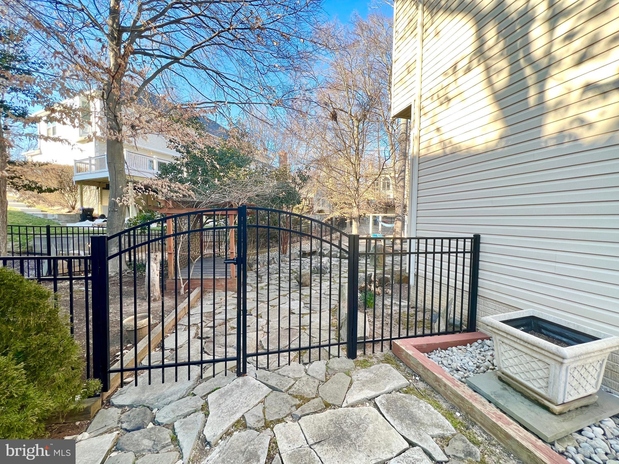 BARRINGTON - Residential