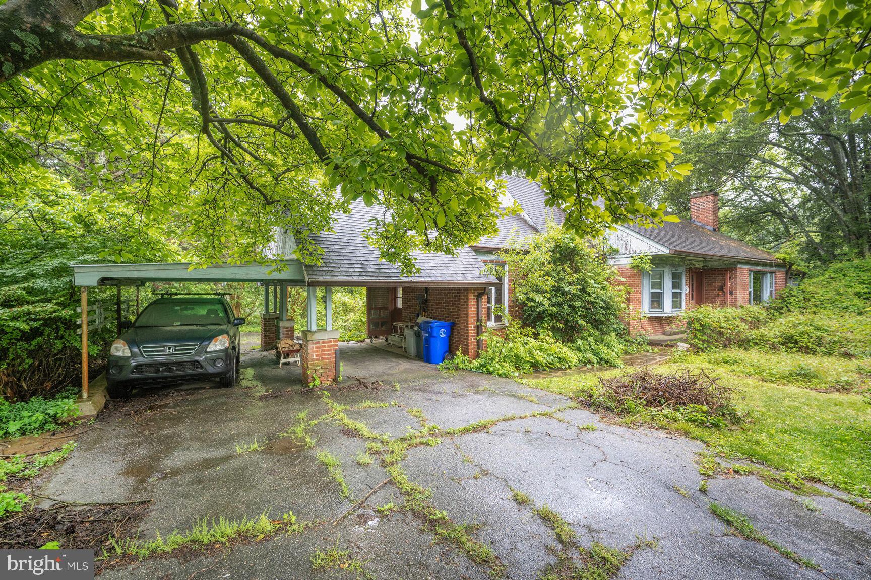 MEADOWOOD - Residential