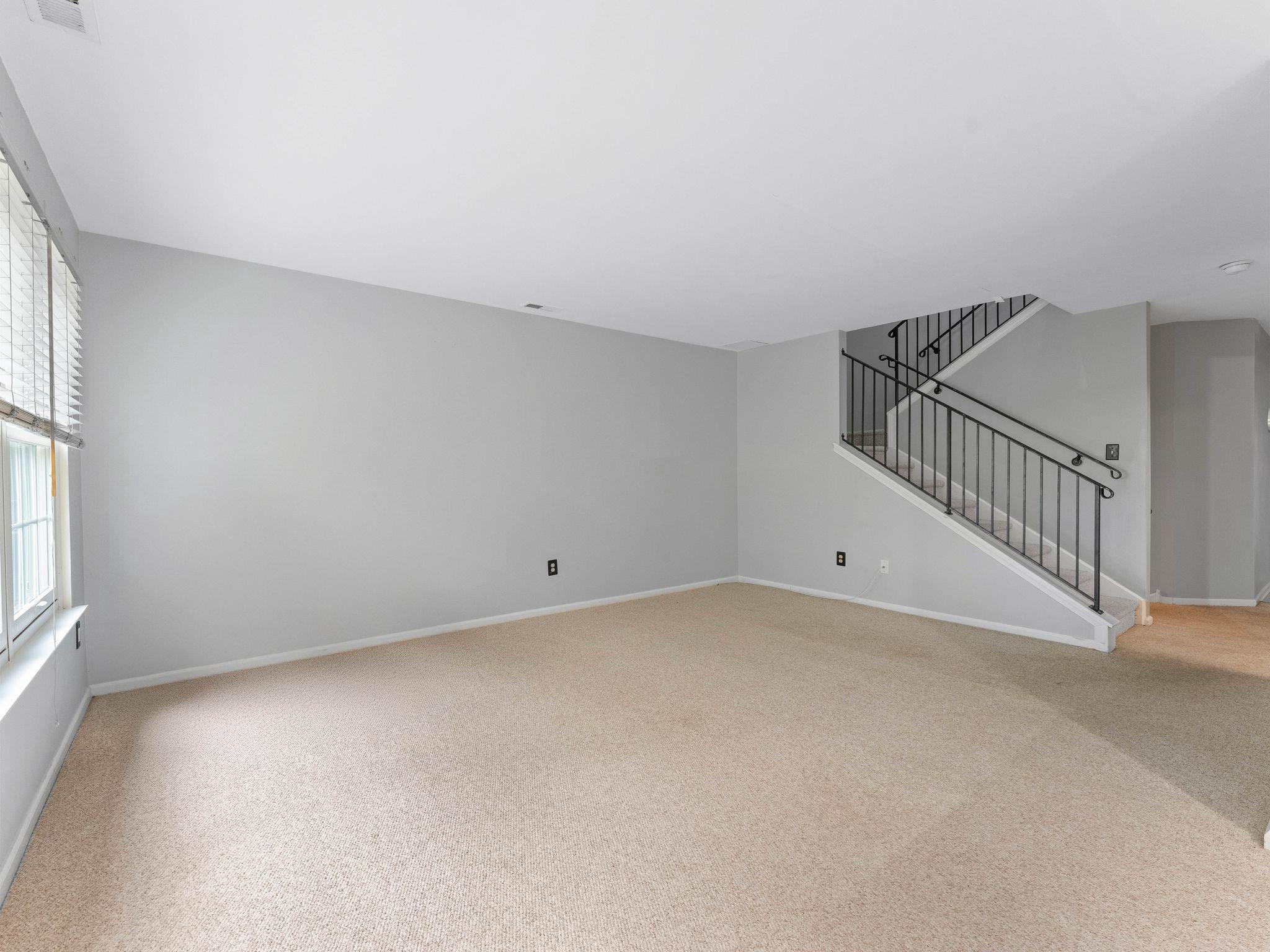 5 LARKSPUR COURT