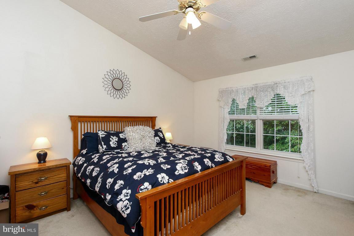 OAKHURST - Residential