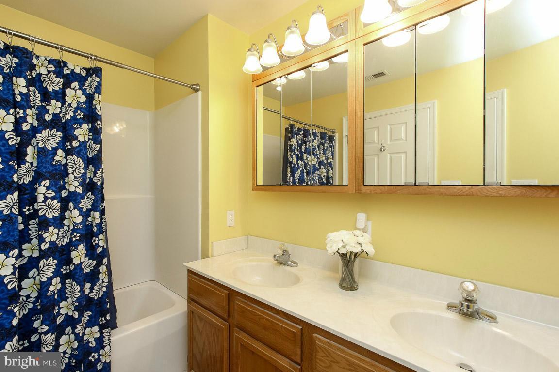 OAKHURST - Residential