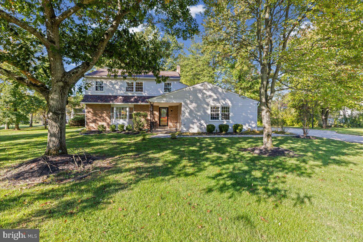 1421 WHITWOOD DRIVE