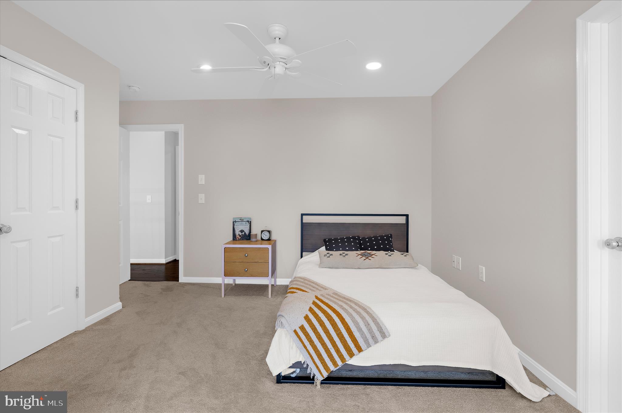 MALLARD RUN - Residential