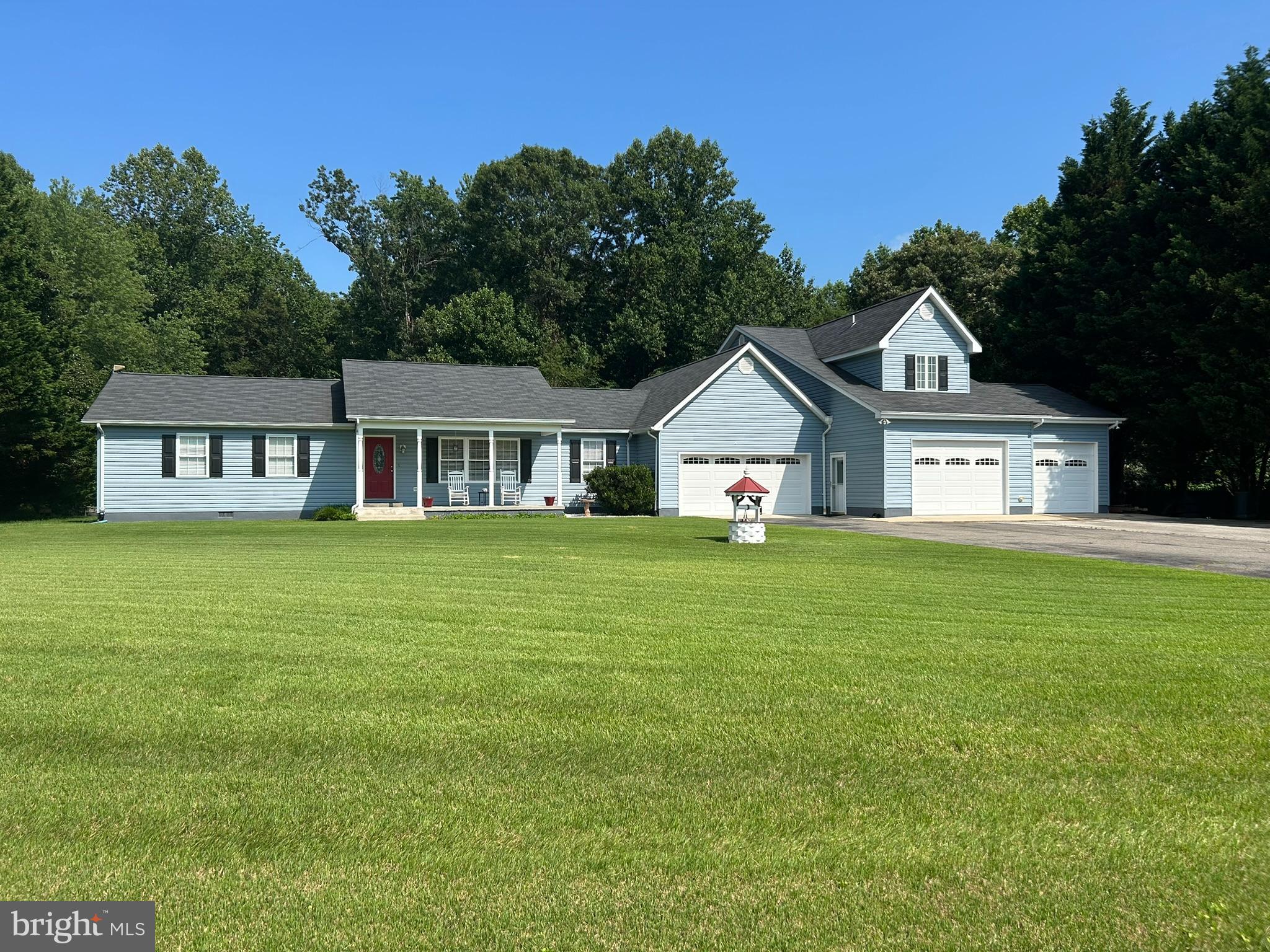 TWO HOUSES FOR THE PRICE OF ONE!** Perfect for a multi-family (in-laws, grown kids) or generating significant rental income. **MAIN HOUSE** offers 2,000 sq ft of single-story living with 3 bedrooms, 2 baths, expansive living & dining areas, hardwood floors, and tons of natural light. Laundry/mud room with a half bath and pantry off the 2-car garage is a bonus. **TWO-STORY GARAGE APARTMENT** boasts 1,900 sq ft of combined living/dining areas, full kitchen, and a separate bedroom/office on the first floor, and a large master suite with jacuzzi tub and walk-in closet on the second. Home overlooks a huge backyard with wooded views, 2 sheds, and a massive 40 ft deck for entertaining. Front of home has carpet-like zoysia grass, a large driveway for ample parking, and a country porch to watch the sunset. All of this on a full acre in a private cul-de-sac with no HOA! **CONVENIENT LOCATION** 3 miles from Leonardtown shopping, restaurants, winery, and golf; 15 miles from NAS Patuxent River and Solomons Island; and 50 miles from Washington D.C. military installations and other area attractions. **BUYERS INCENTIVES** include negotiable Exmark zero-turn lawn mower, Columbia snowblower, interest rate buydown, or closing costs. Lots of bang for the buck! Don’t let this one get away!