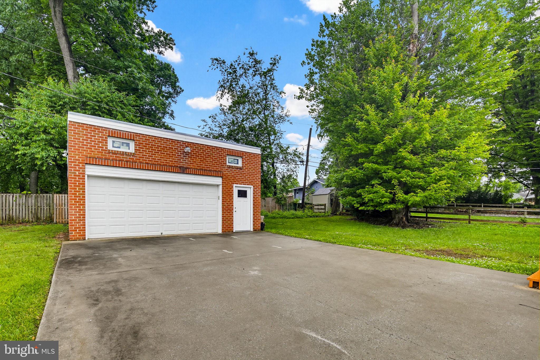 MERRYMOUNT - Residential