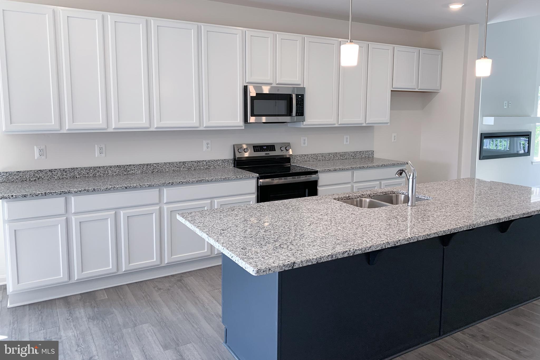 RICHMOND HILLS - Residential