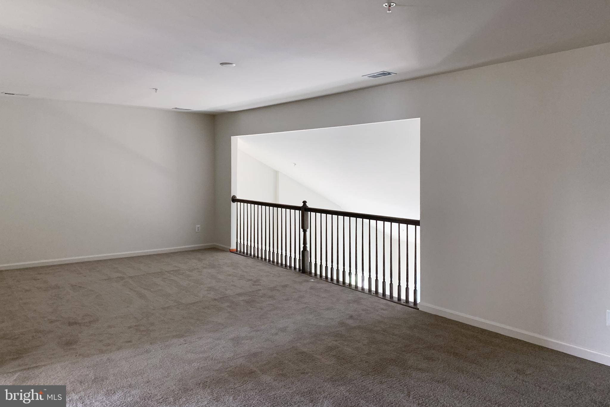 RICHMOND HILLS - Residential