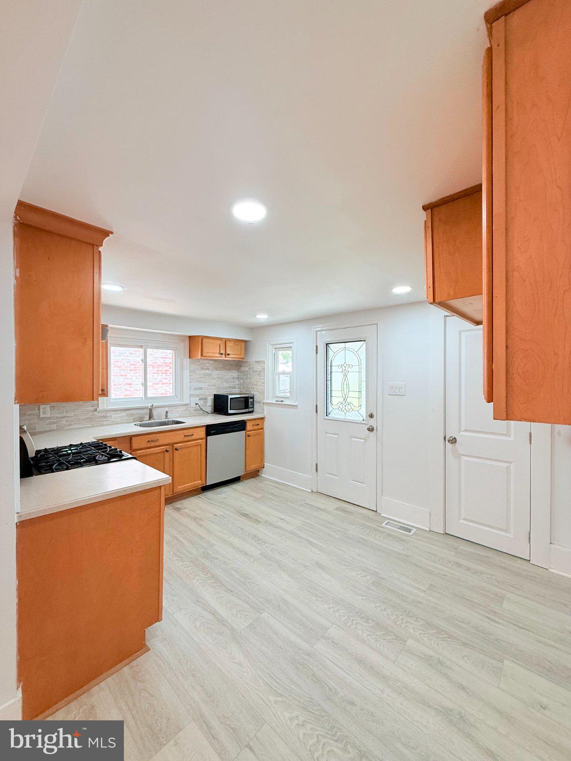 POTTSTOWN - Residential