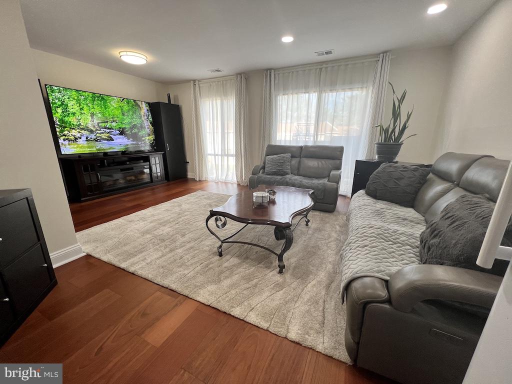 ELYSIAN WOODS - Residential