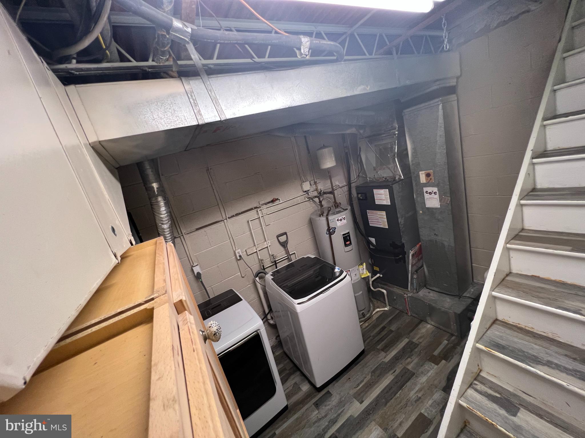 ELYSIAN WOODS - Residential