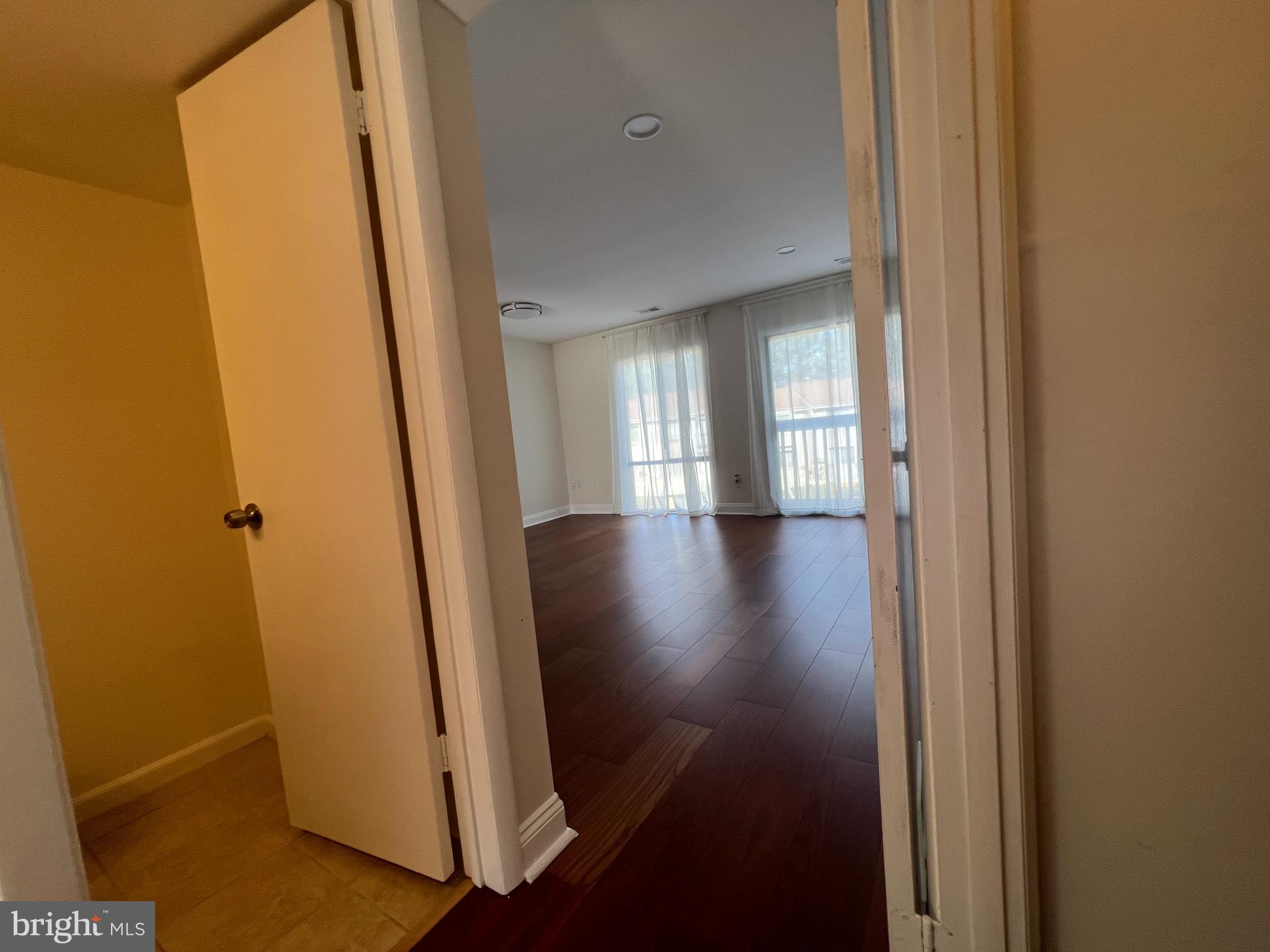 ELYSIAN WOODS - Residential