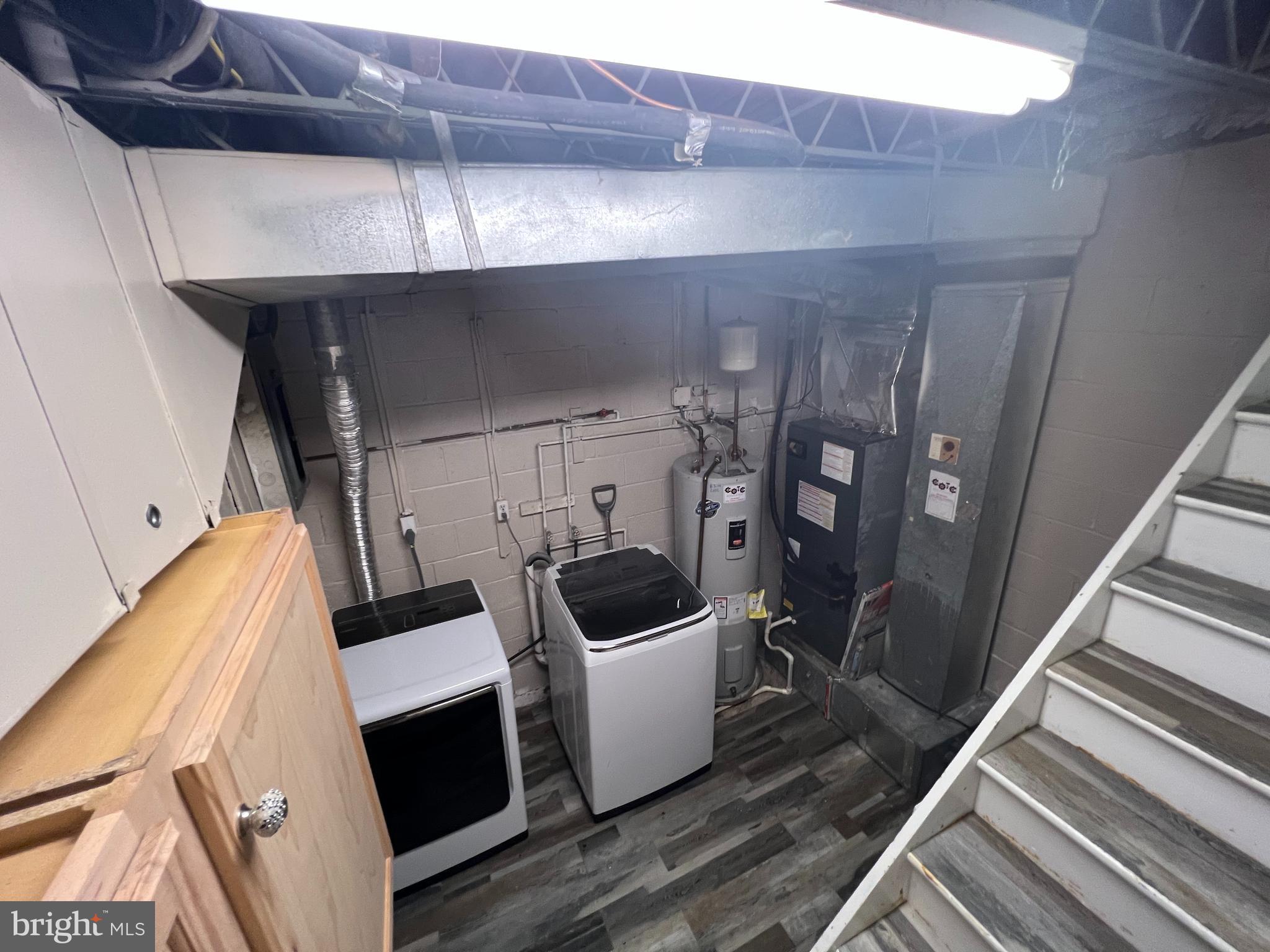 ELYSIAN WOODS - Residential