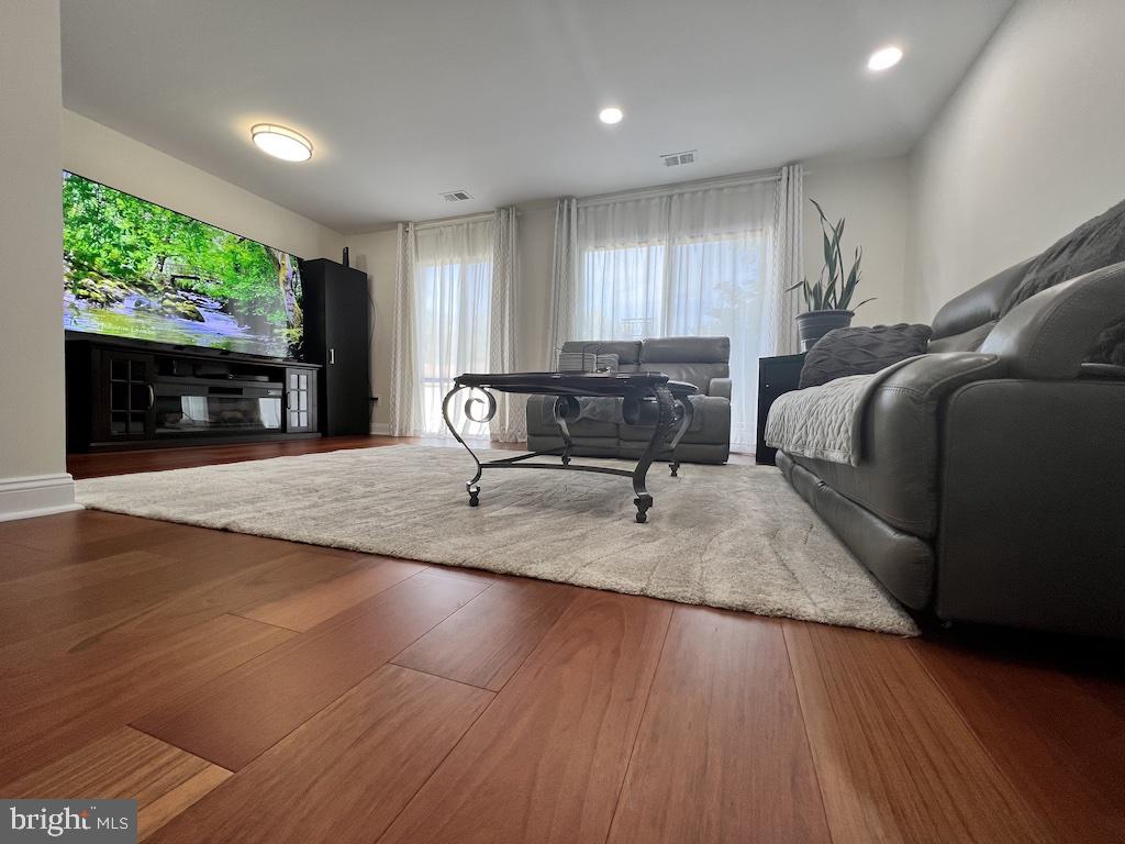 ELYSIAN WOODS - Residential