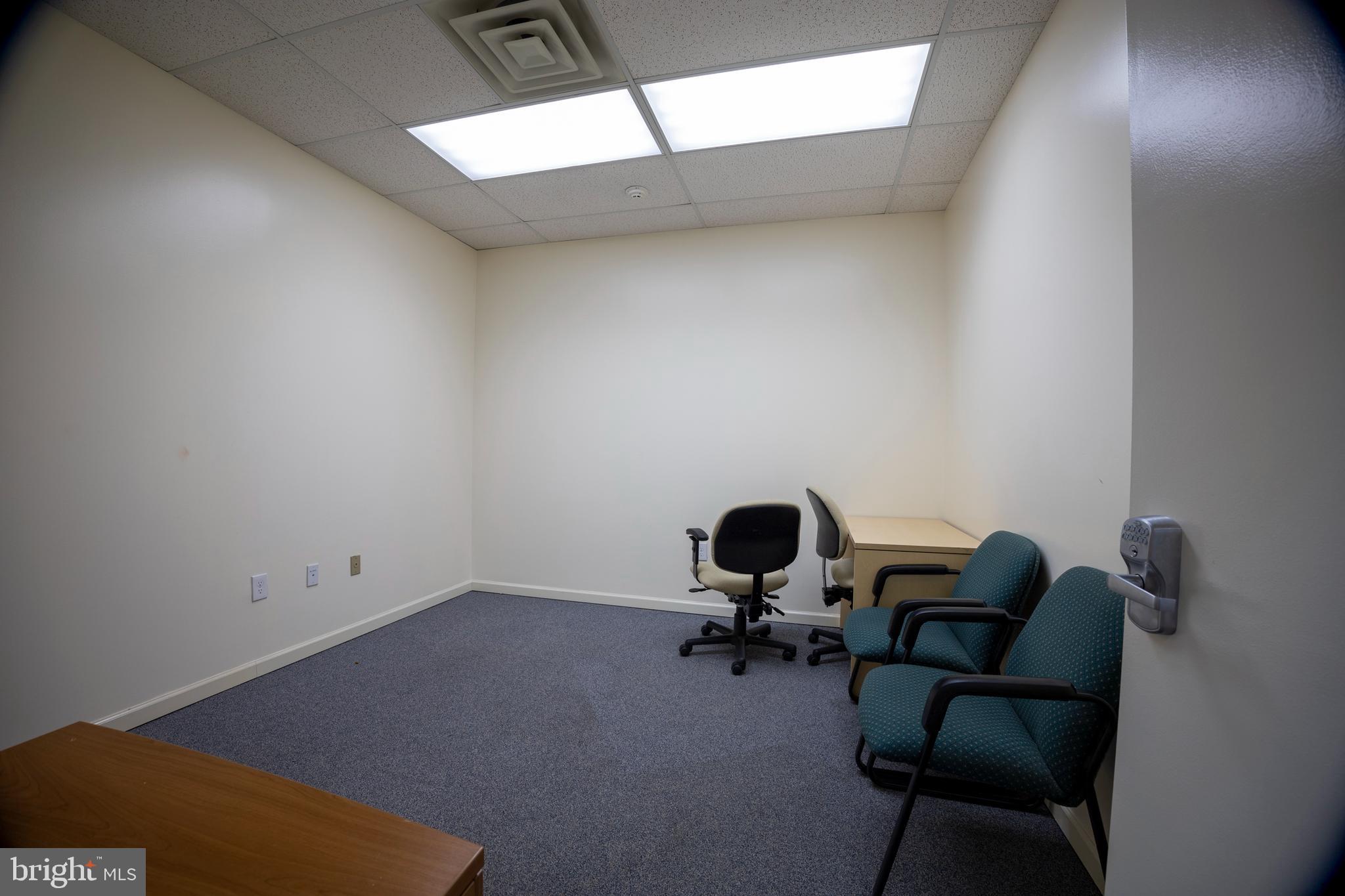 FEASTERVILLE - Commercial Lease