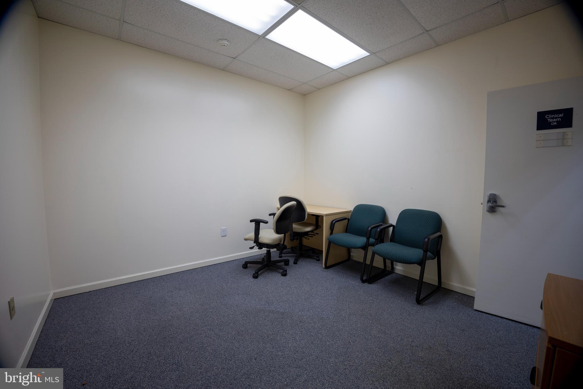 FEASTERVILLE - Commercial Lease