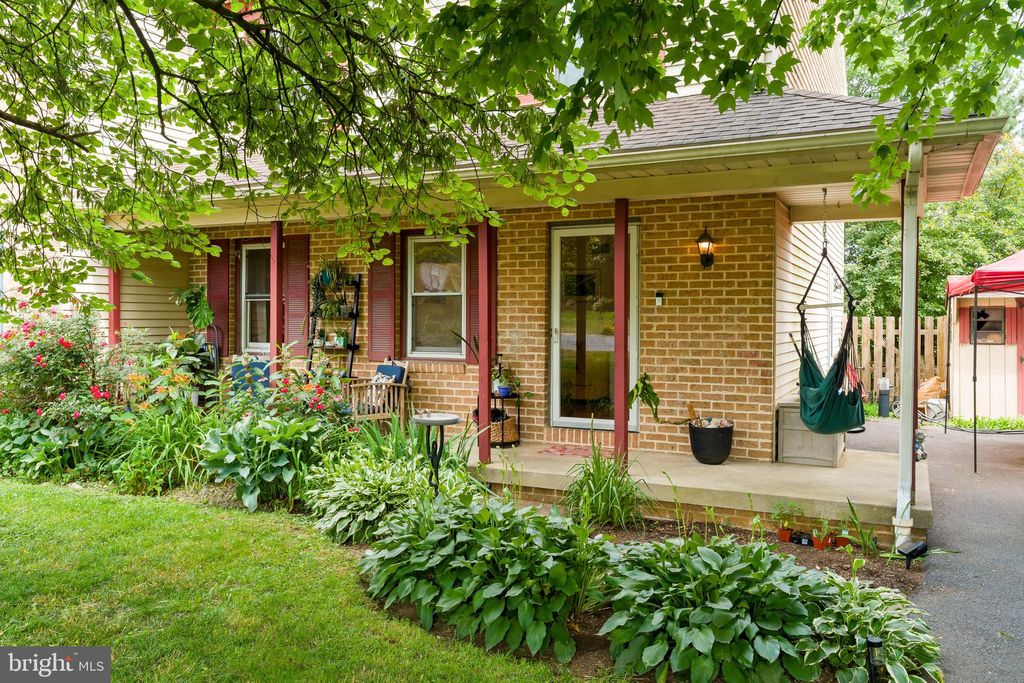 Photo of 2314 Lawnwood Court, EAST PETERSBURG, PA 17520 (MLS # PALA2090154)