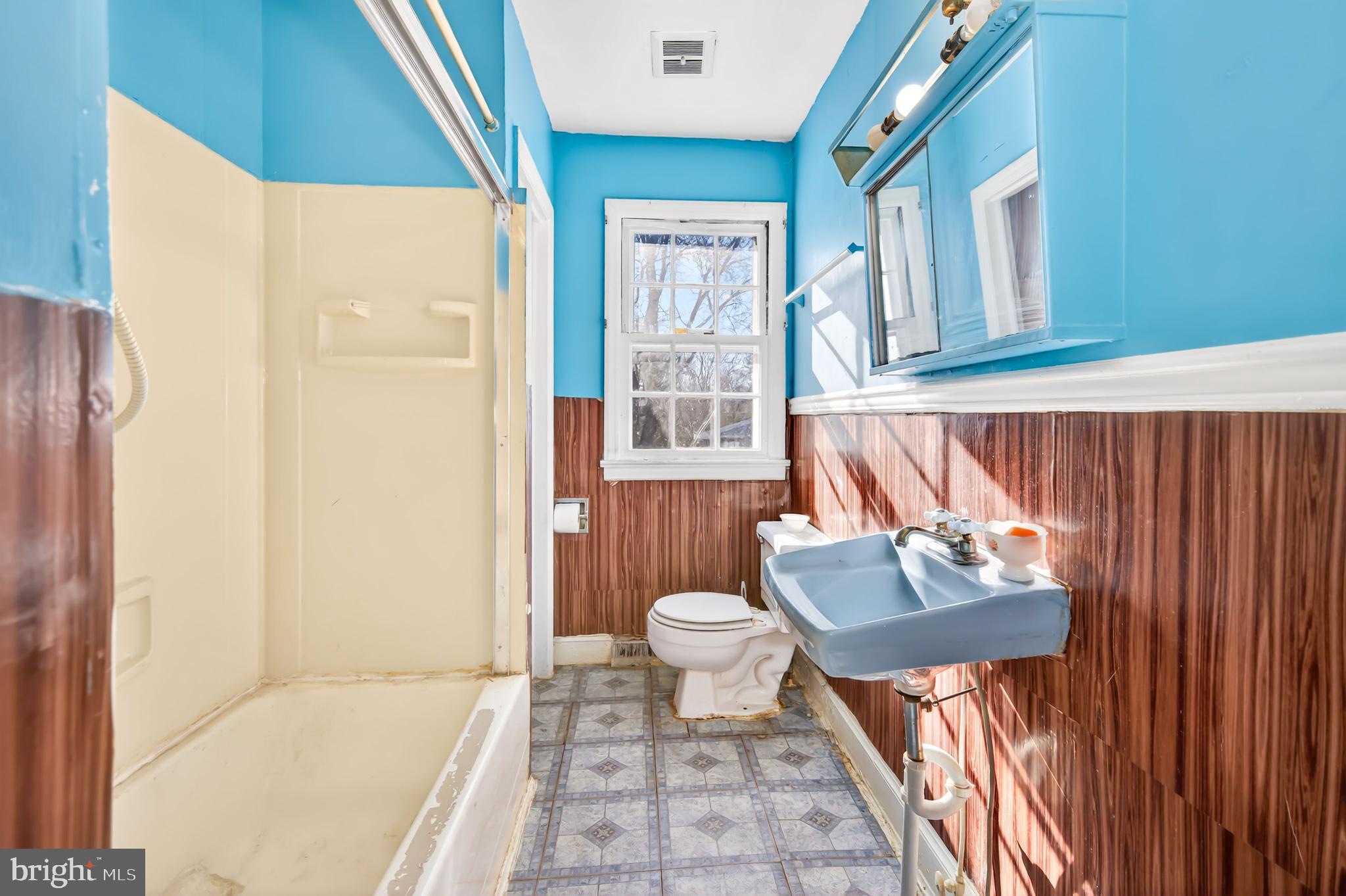 MILLINGTON - Residential