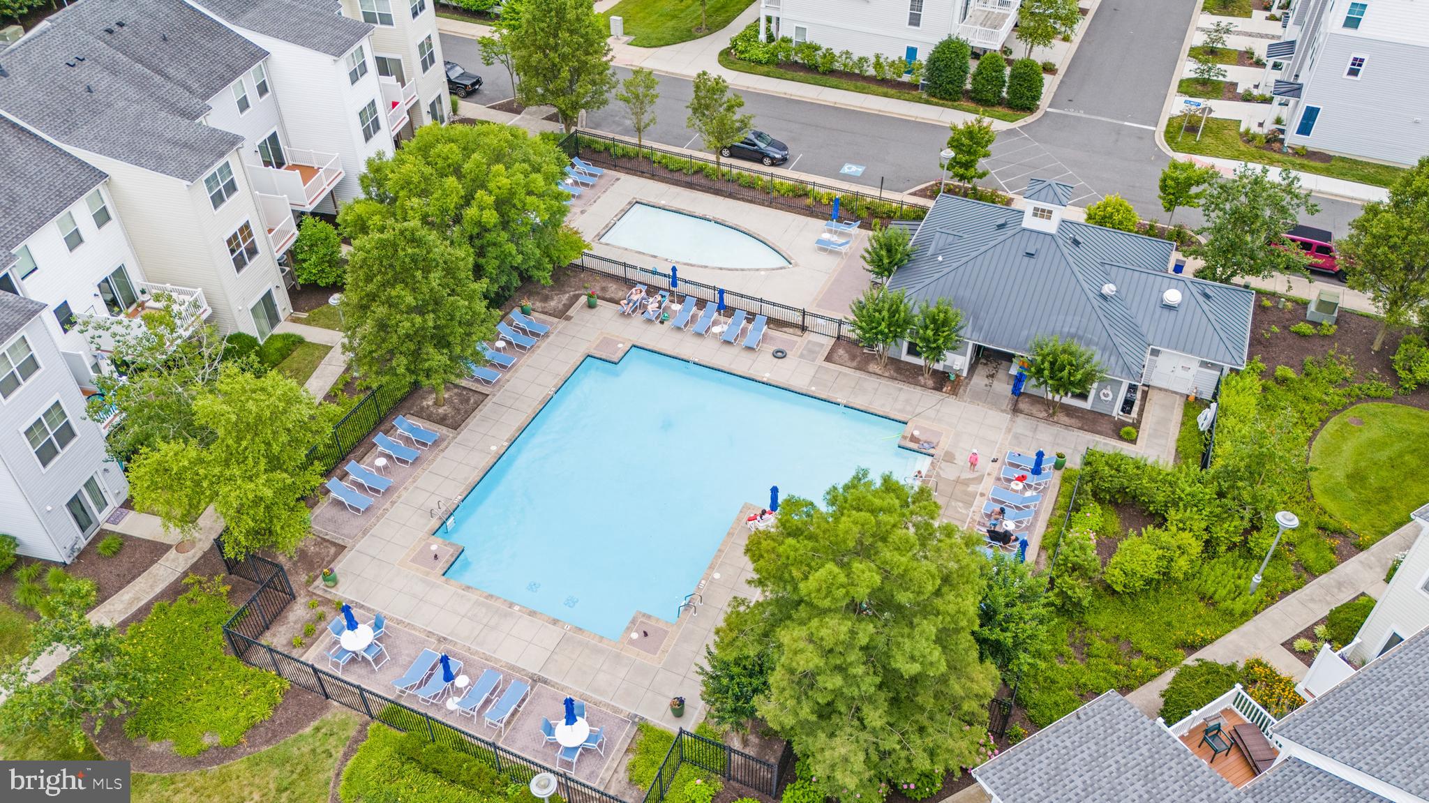 DEEP HARBOUR - Residential