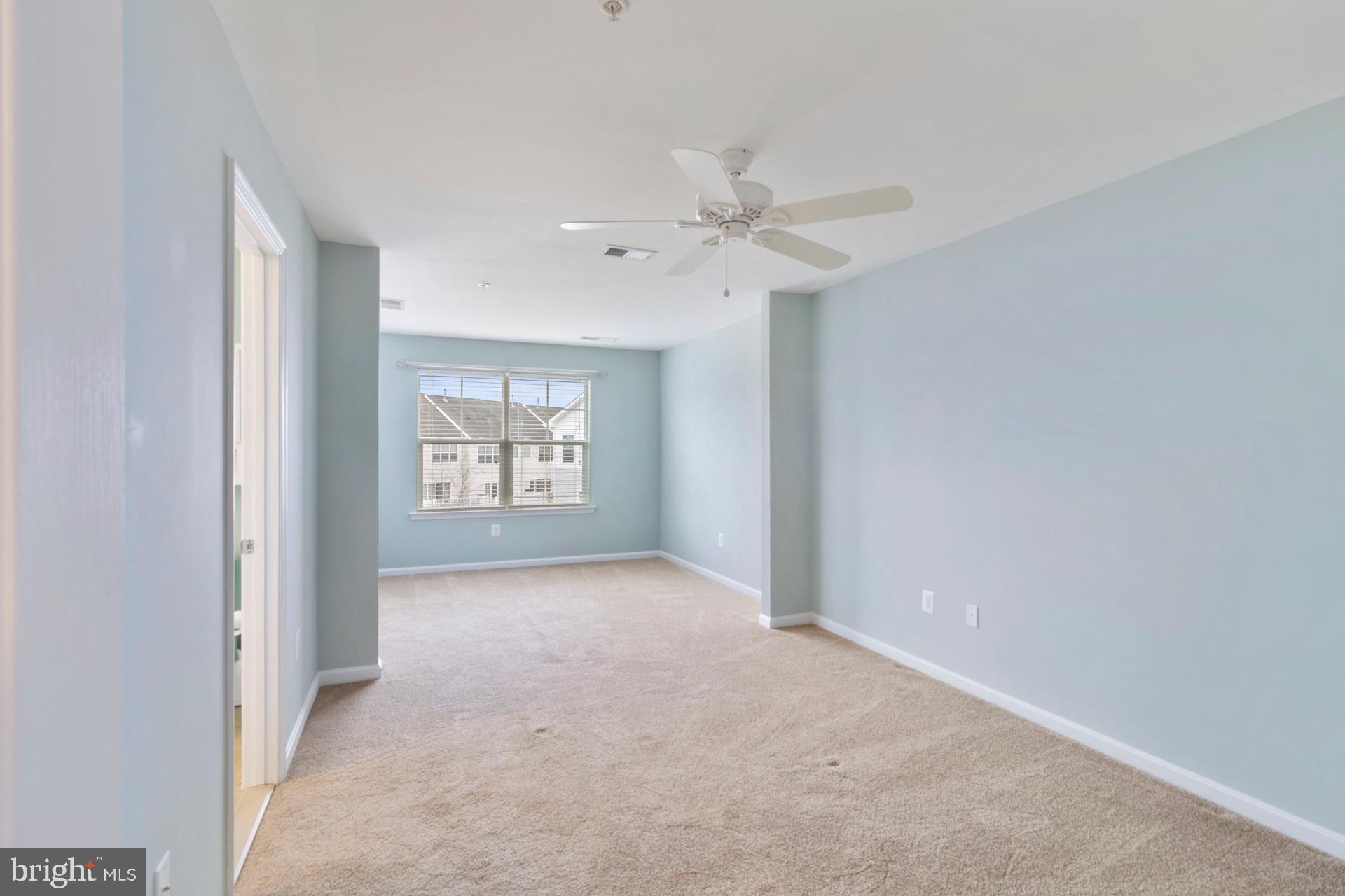 DEEP HARBOUR - Residential