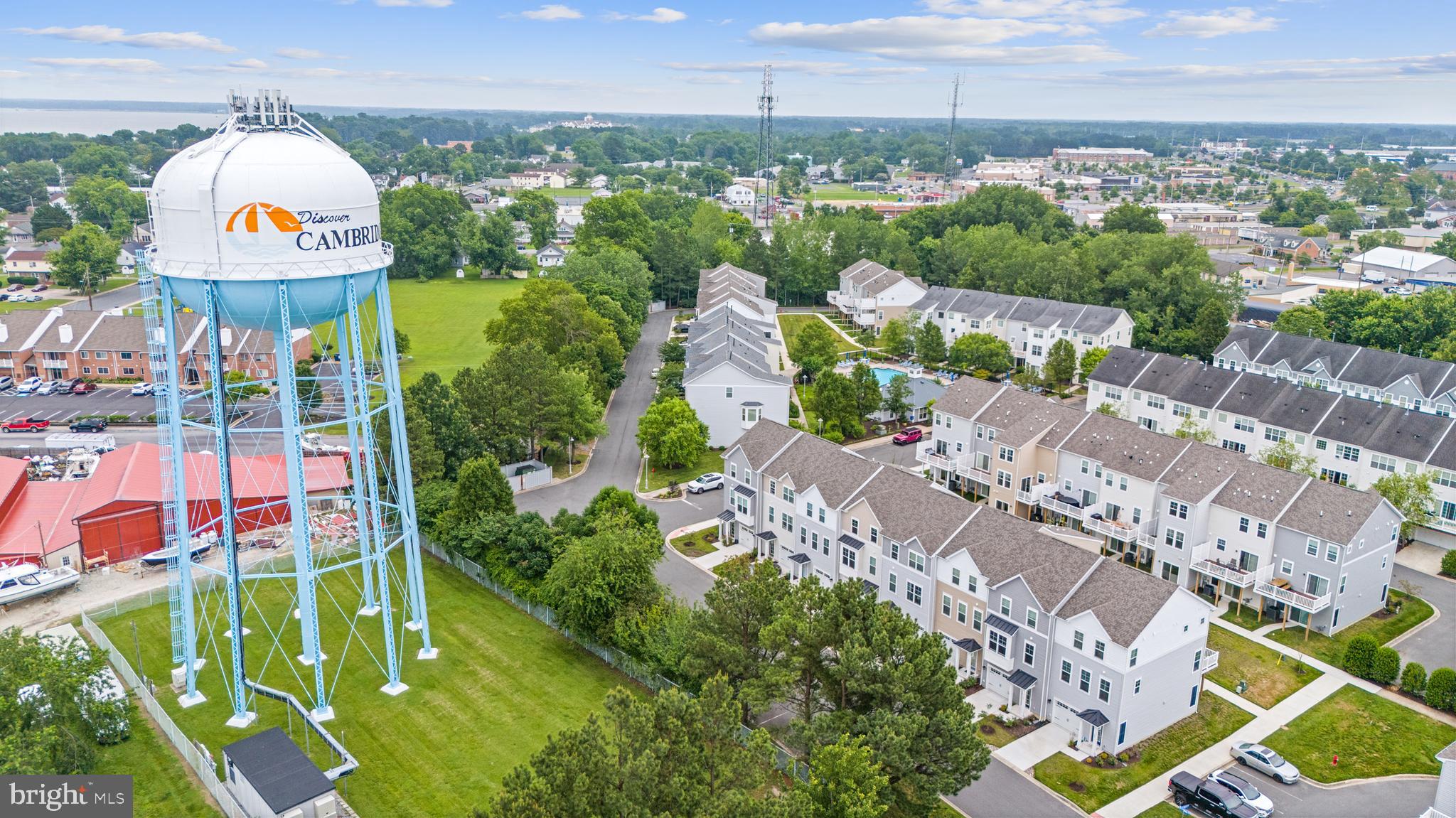 DEEP HARBOUR - Residential