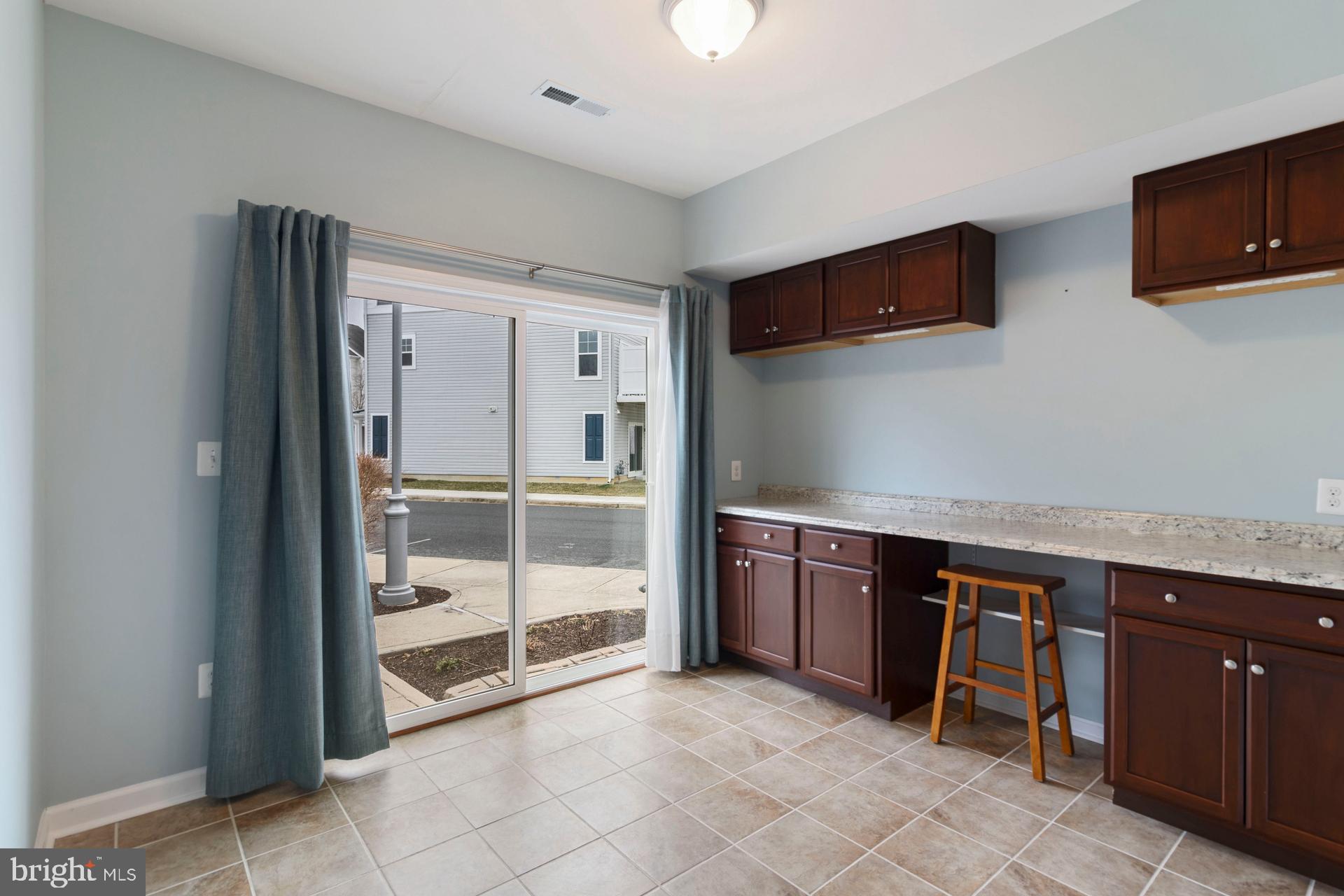 DEEP HARBOUR - Residential