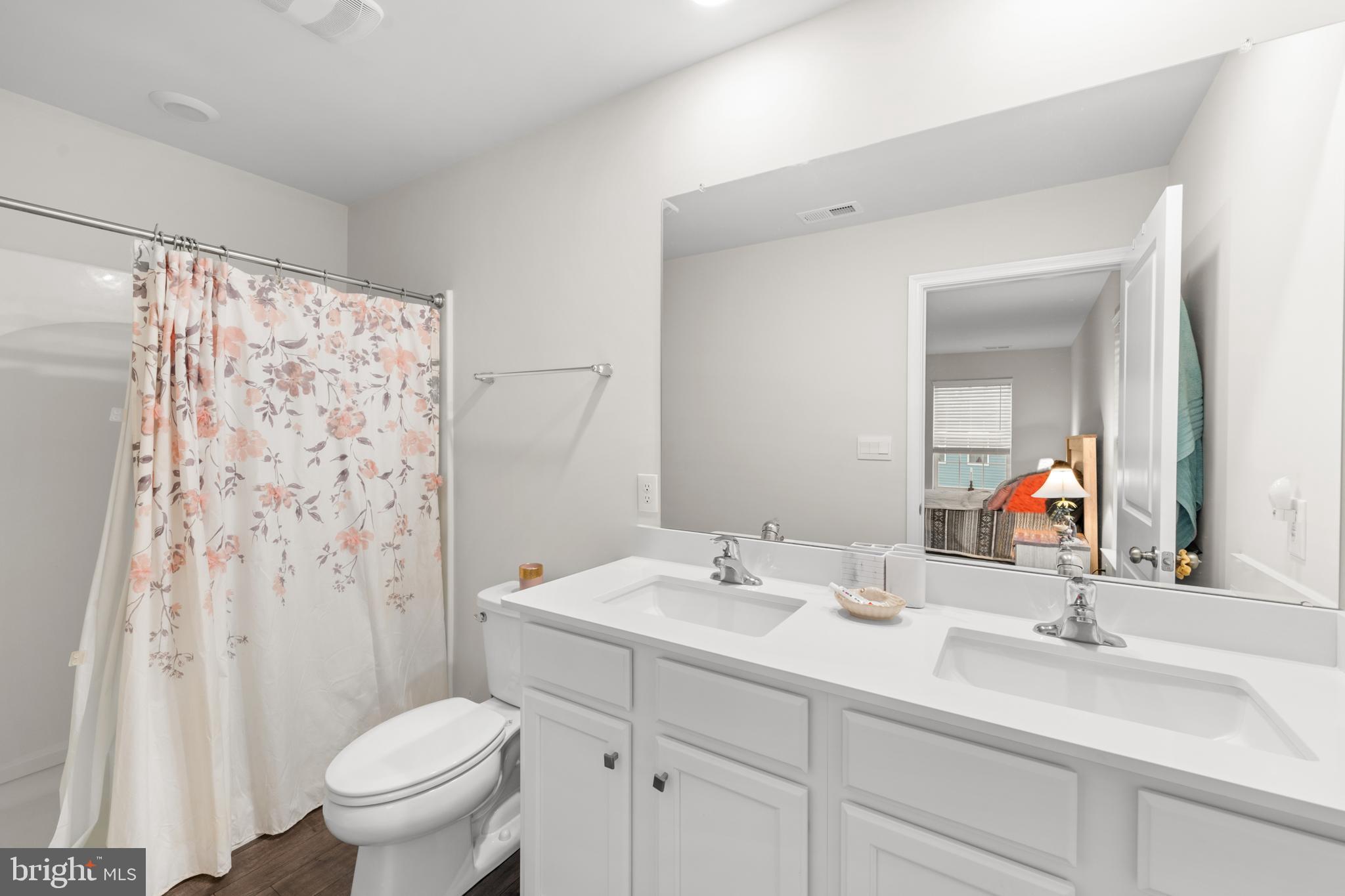 STILL WATERS - Residential