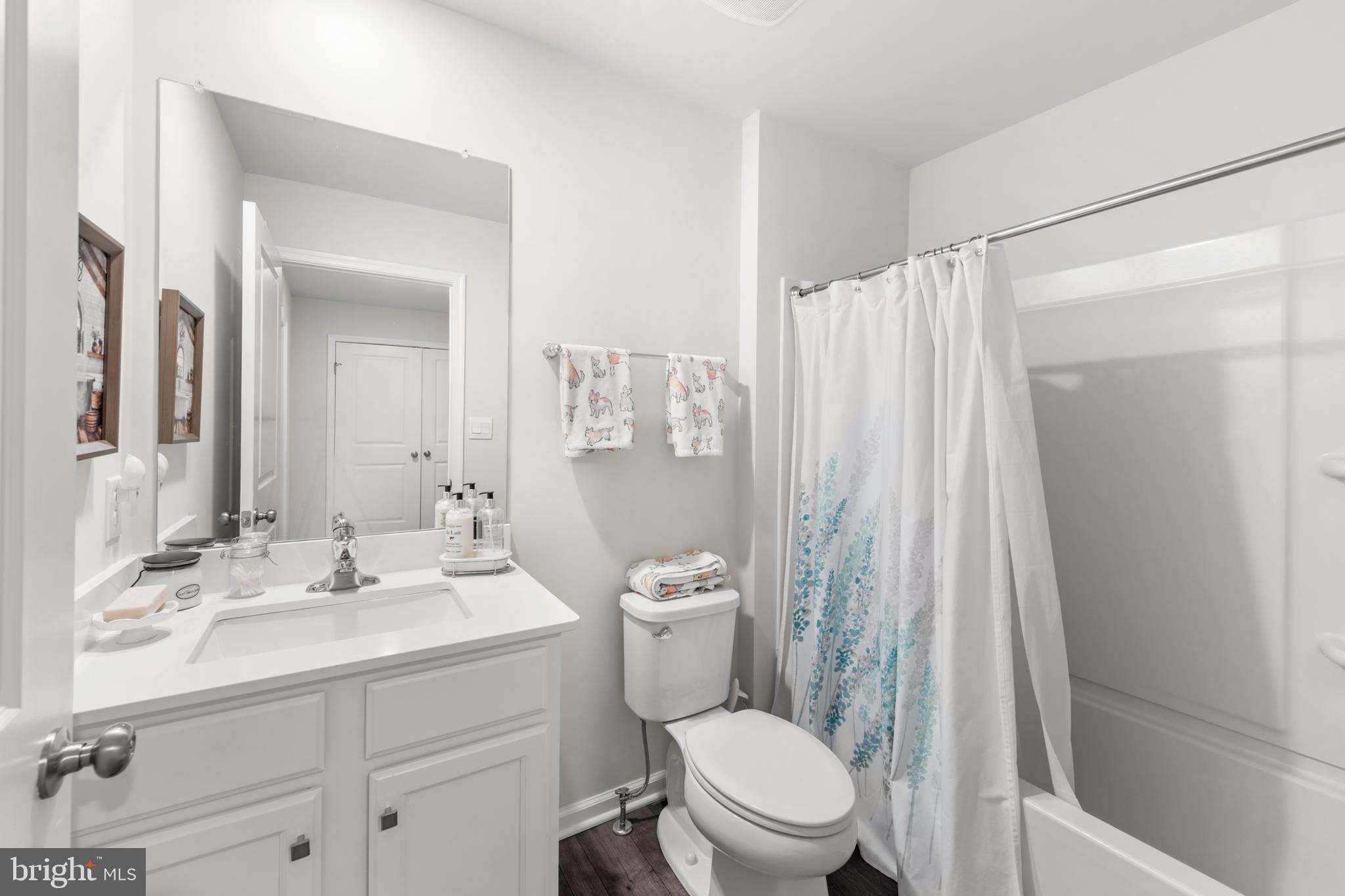 STILL WATERS - Residential