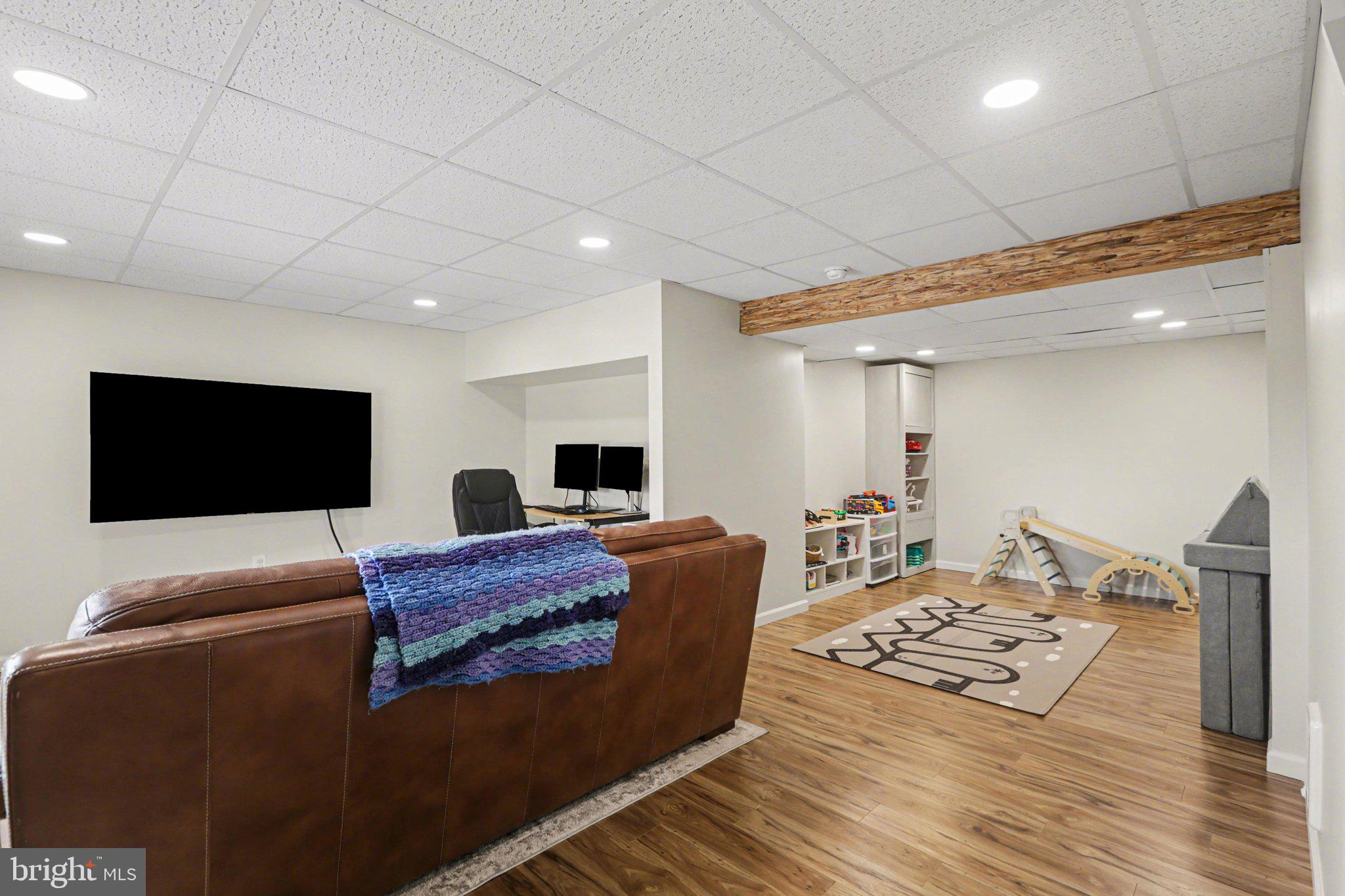 HICKORY RIDGE - Residential