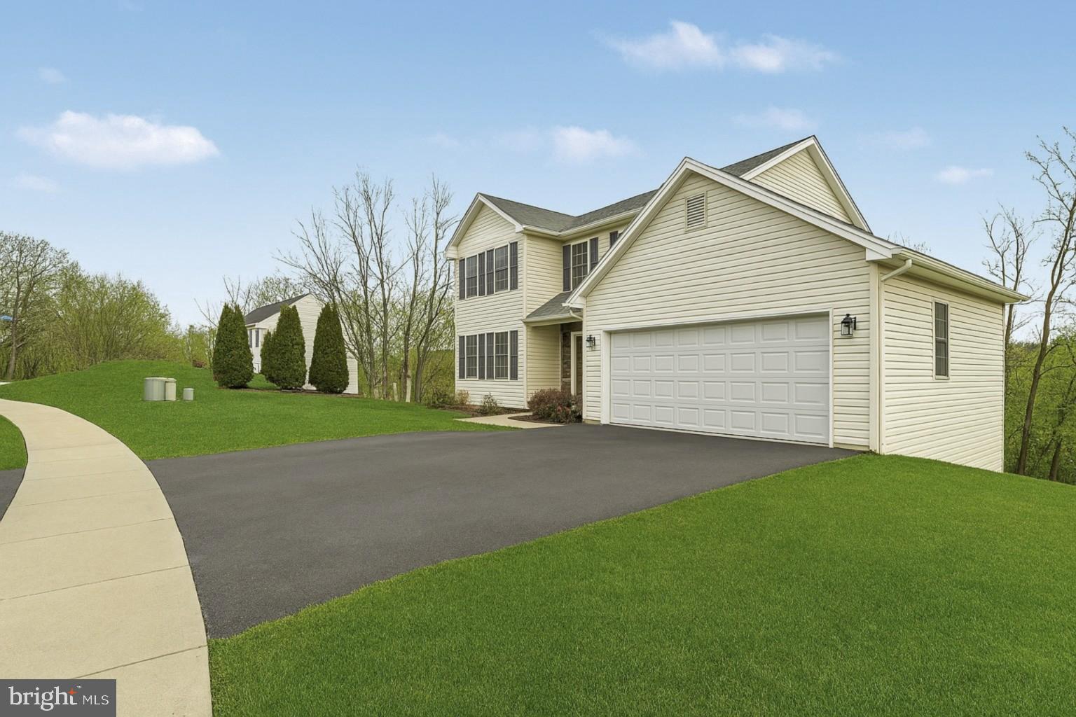 HICKORY RIDGE - Residential
