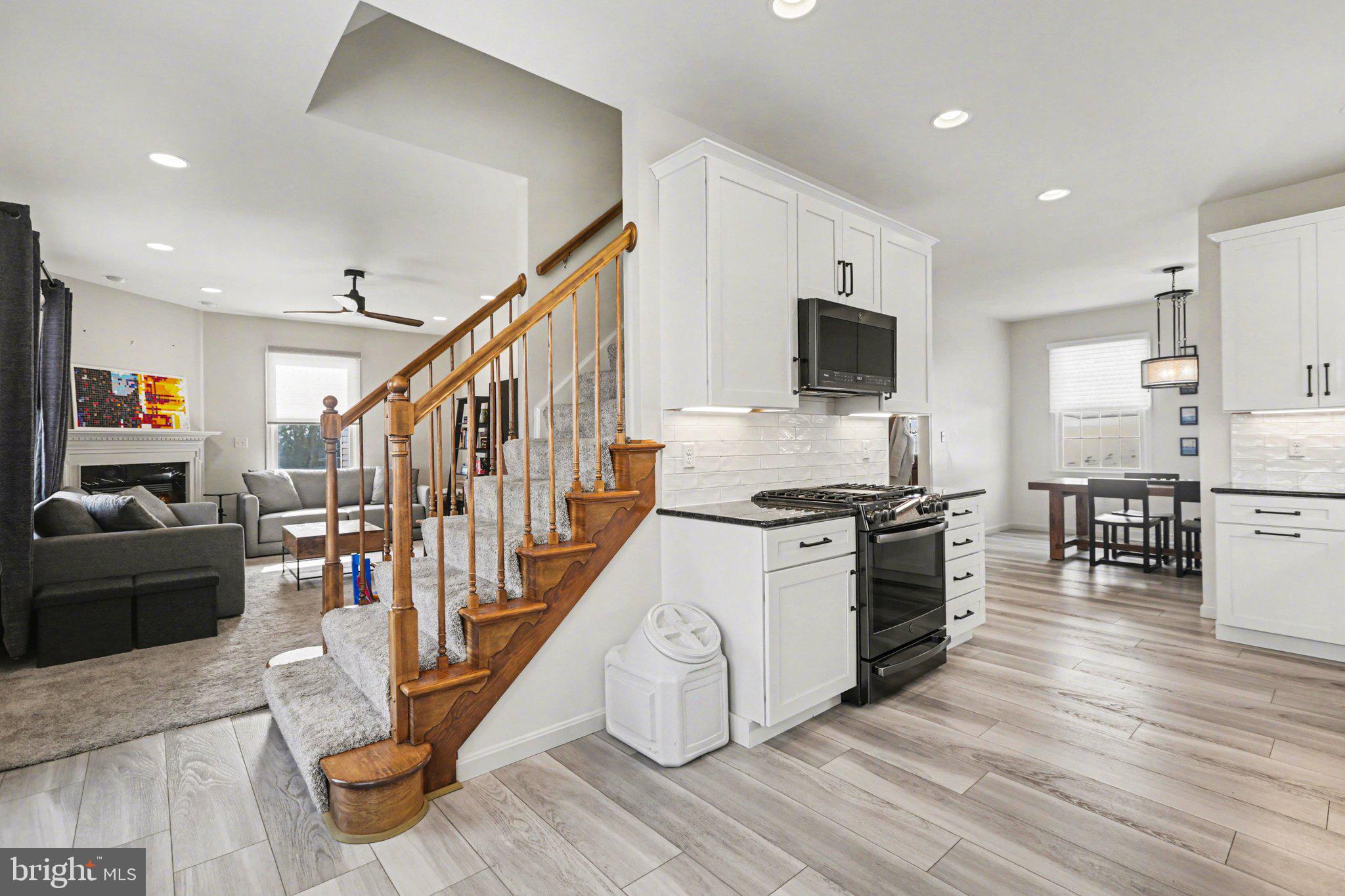 HICKORY RIDGE - Residential