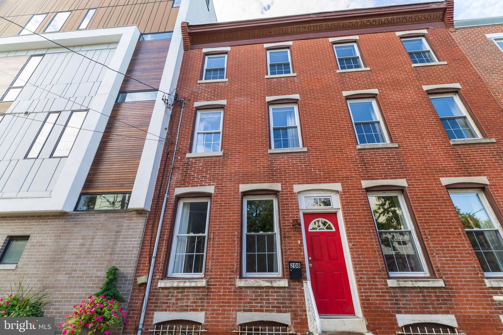 Photo of 208 W Laurel Street, PHILADELPHIA, PA 19123 (MLS # PAPH2550534)