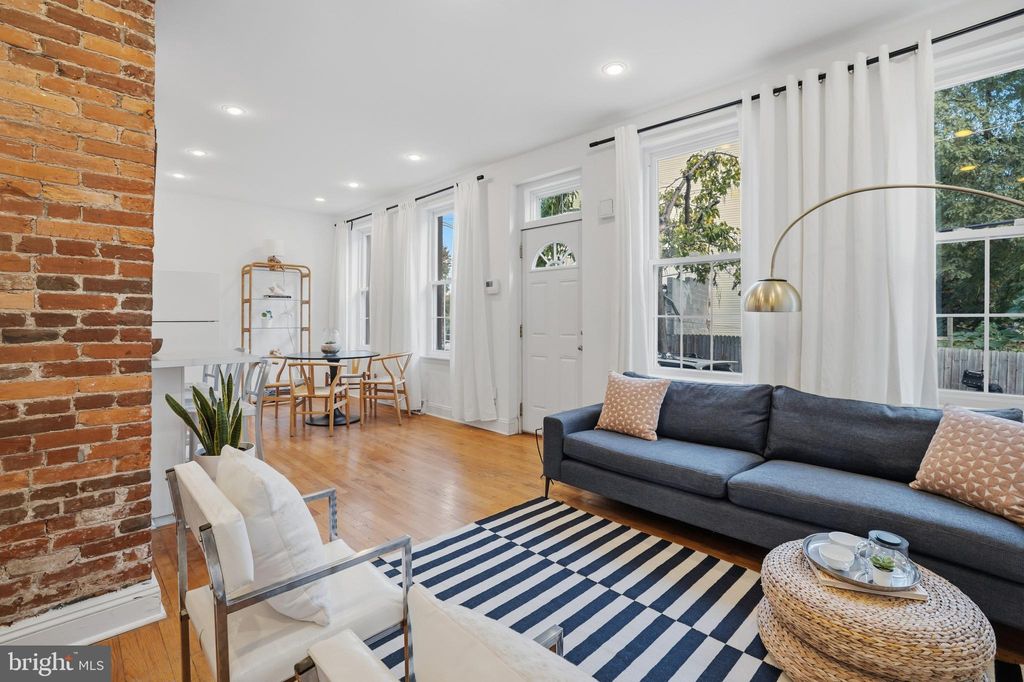 Photo of 208 W Laurel Street, PHILADELPHIA, PA 19123 (MLS # PAPH2550534)